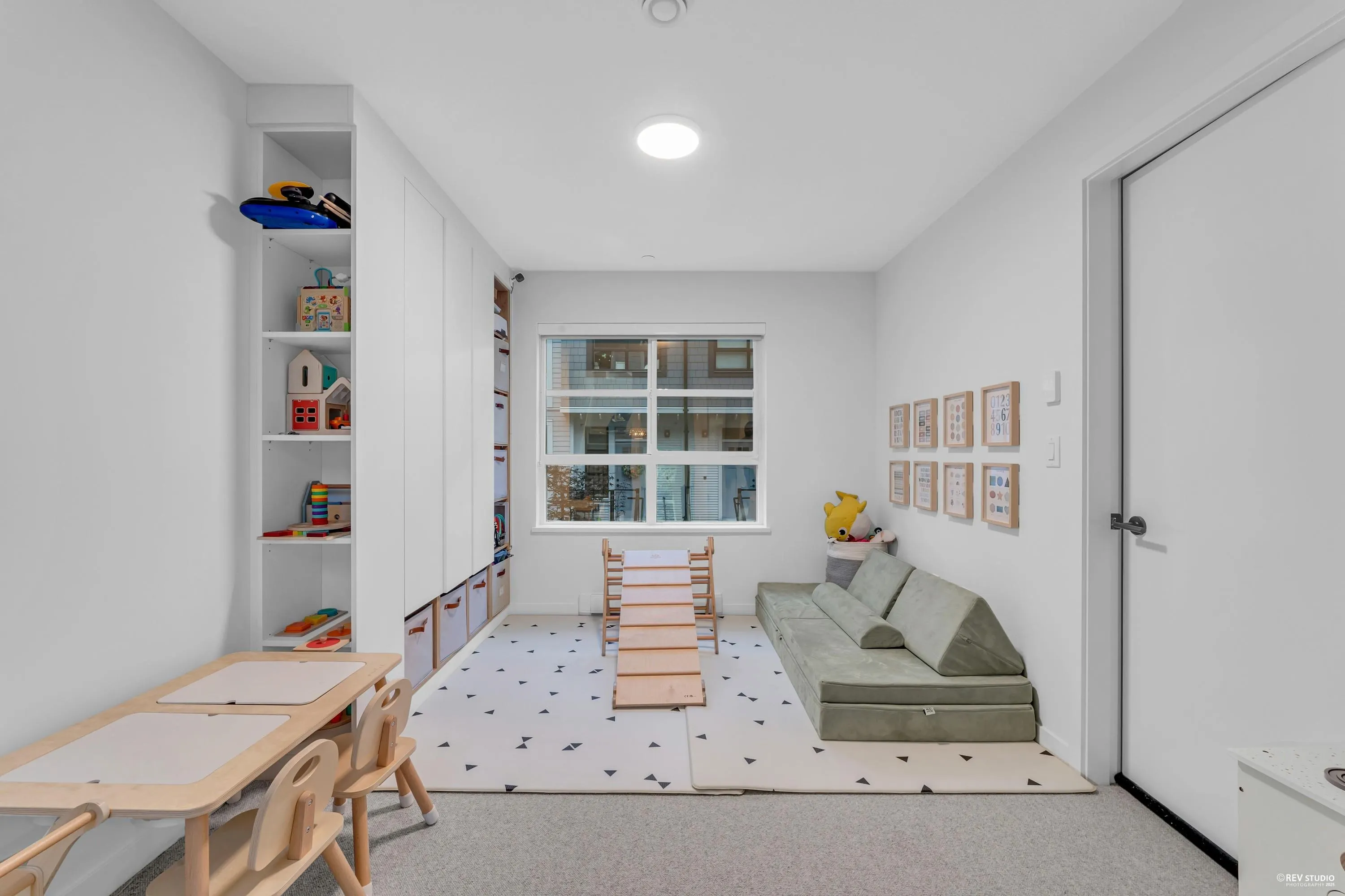 128 2045 Heritage Park Lane