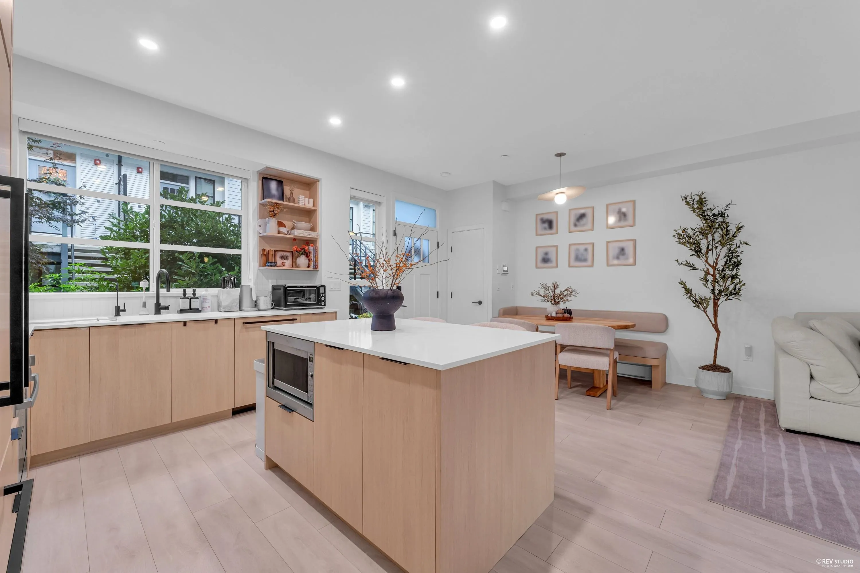 128 2045 Heritage Park Lane