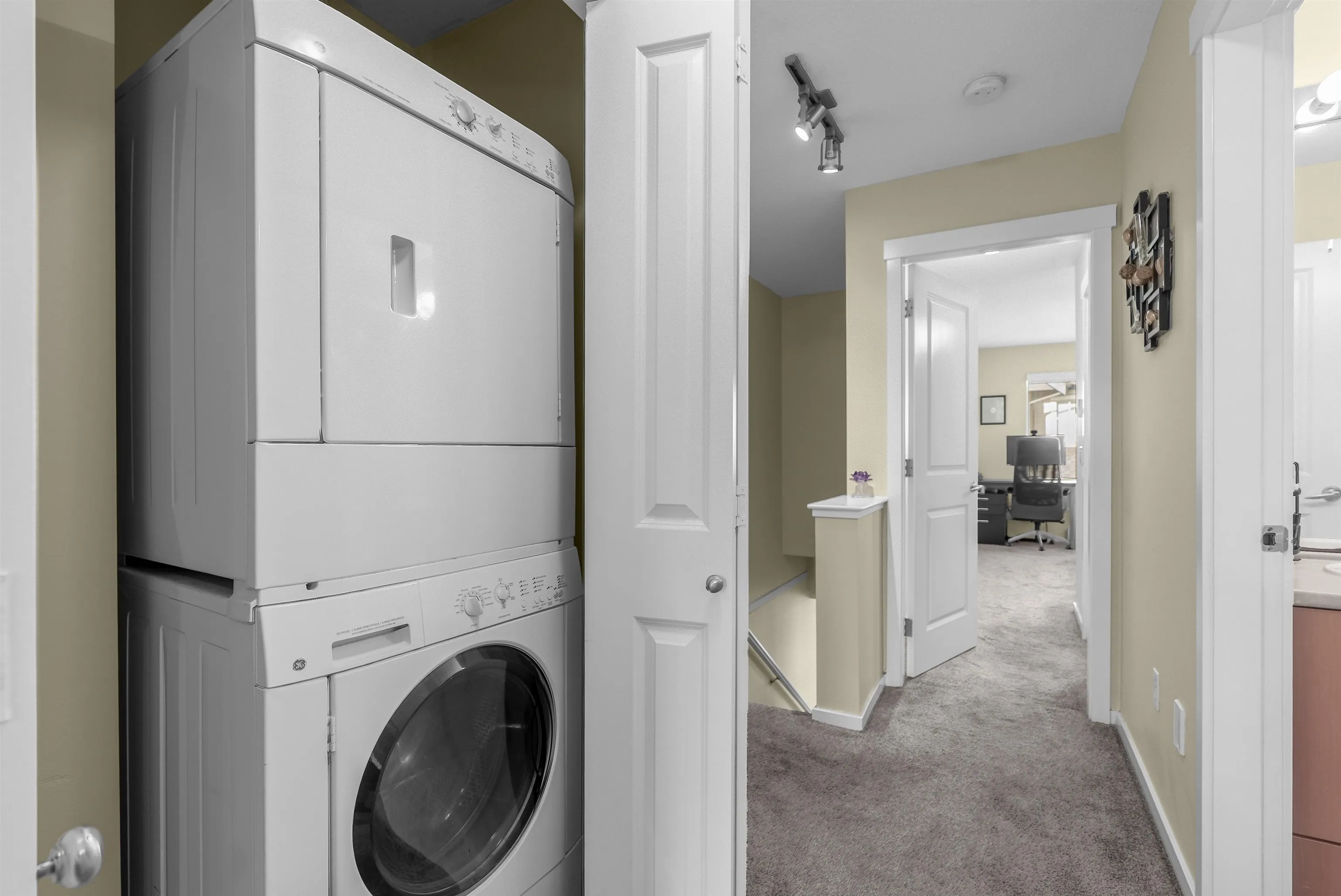 167 9133 Government Street