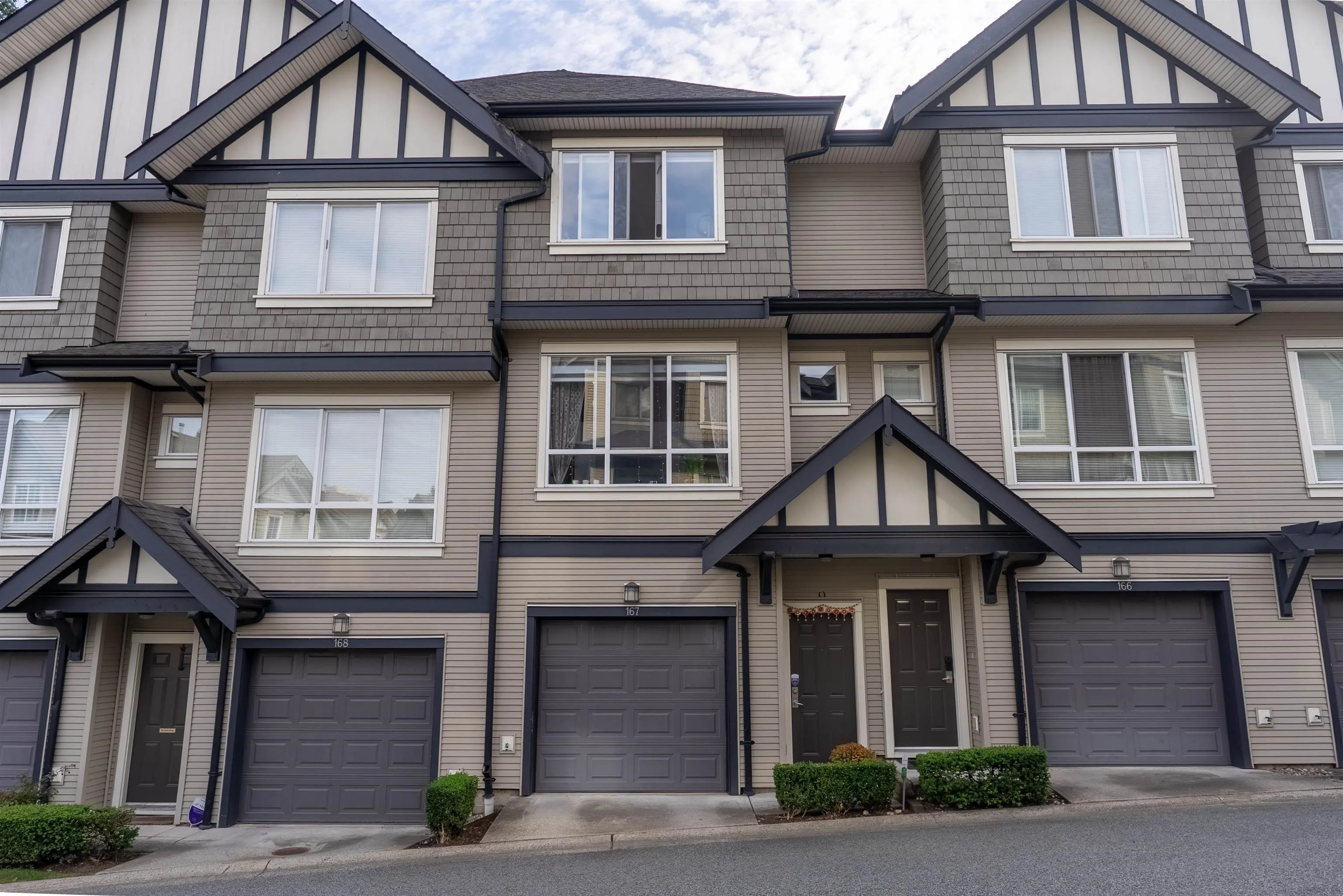 167 9133 Government Street