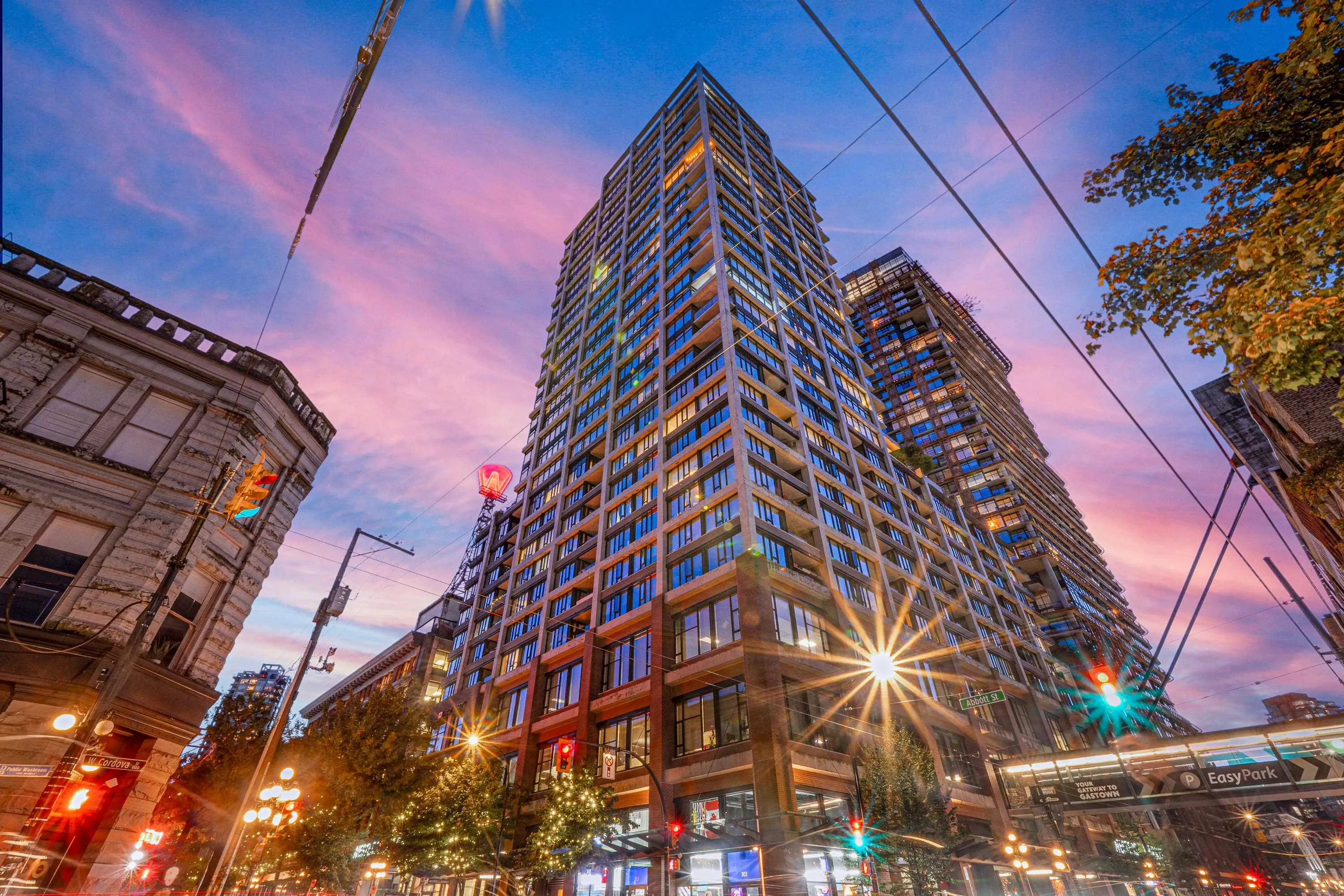 2401 108 W Cordova Street