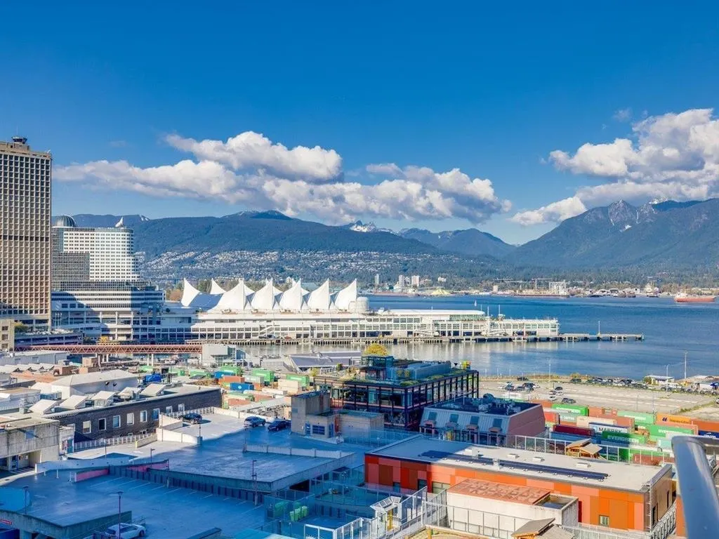 2401 108 W Cordova Street