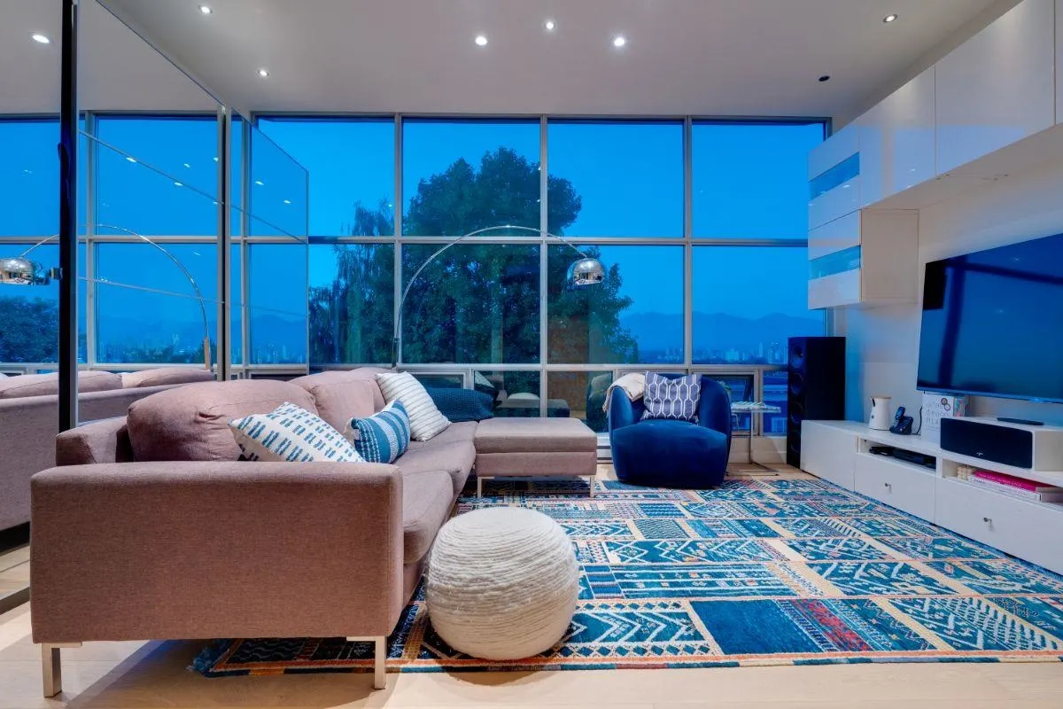 402 2216 W 3rd Avenue