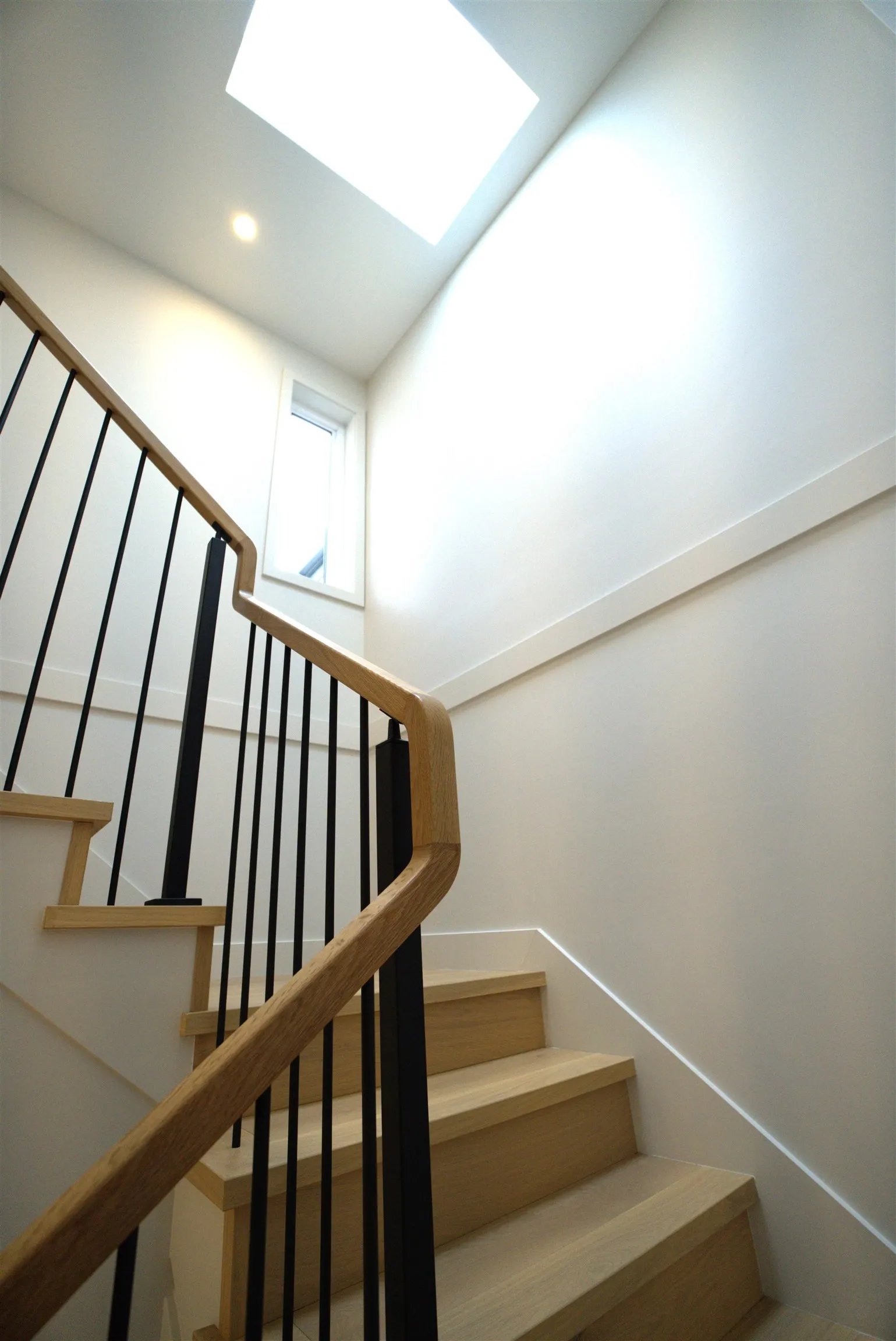 6250 Kitchener Street