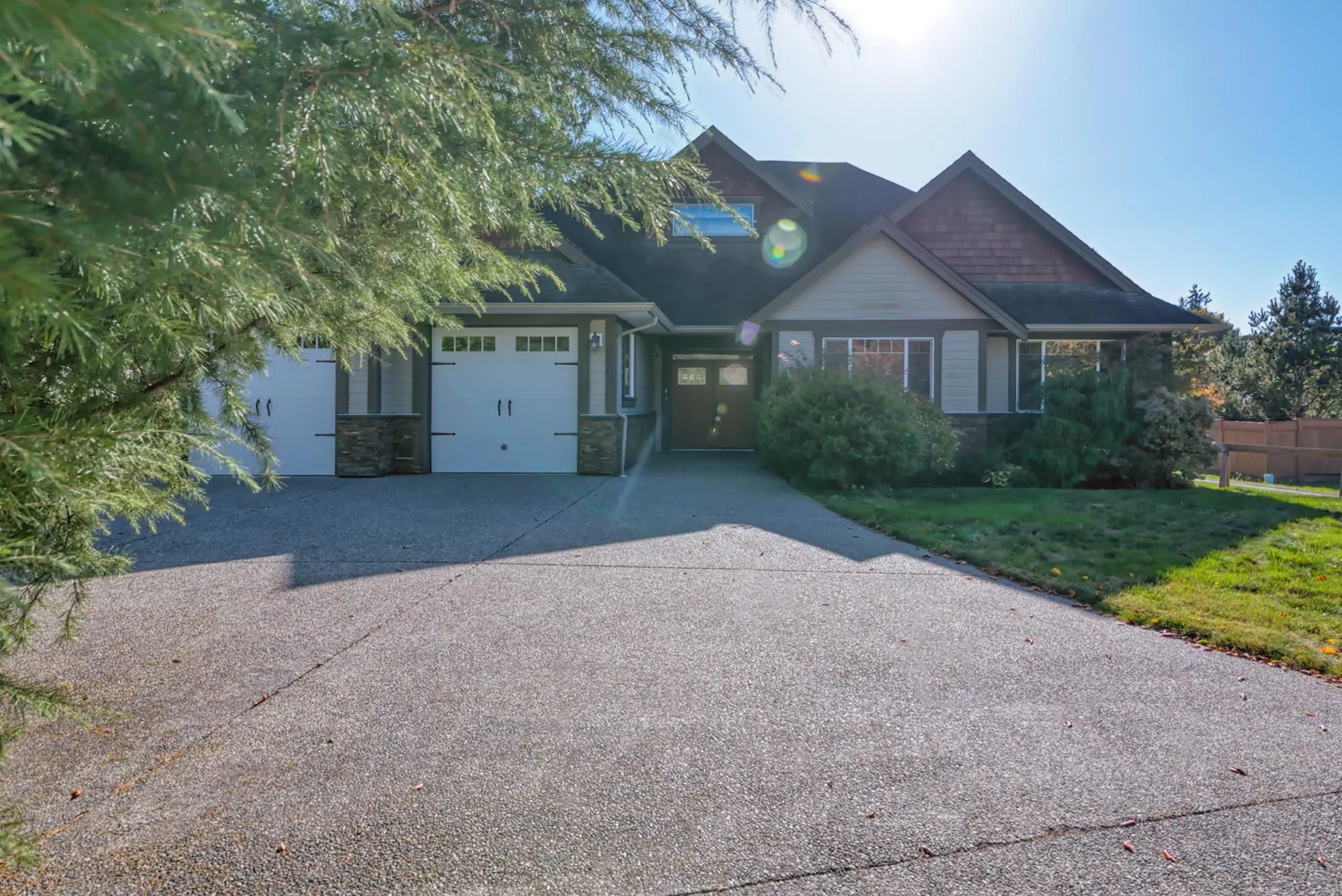 5005 Bay Road