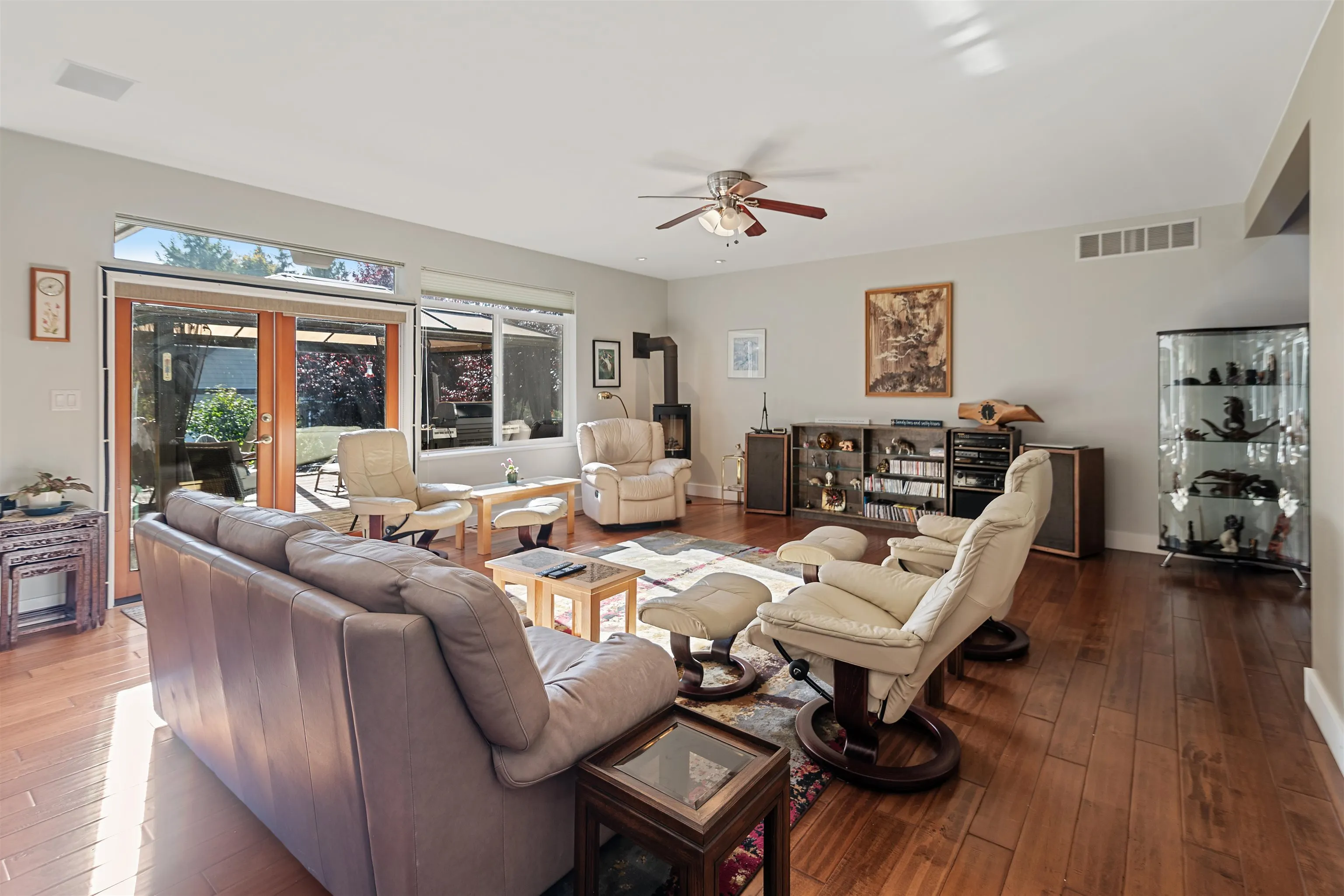 5005 Bay Road