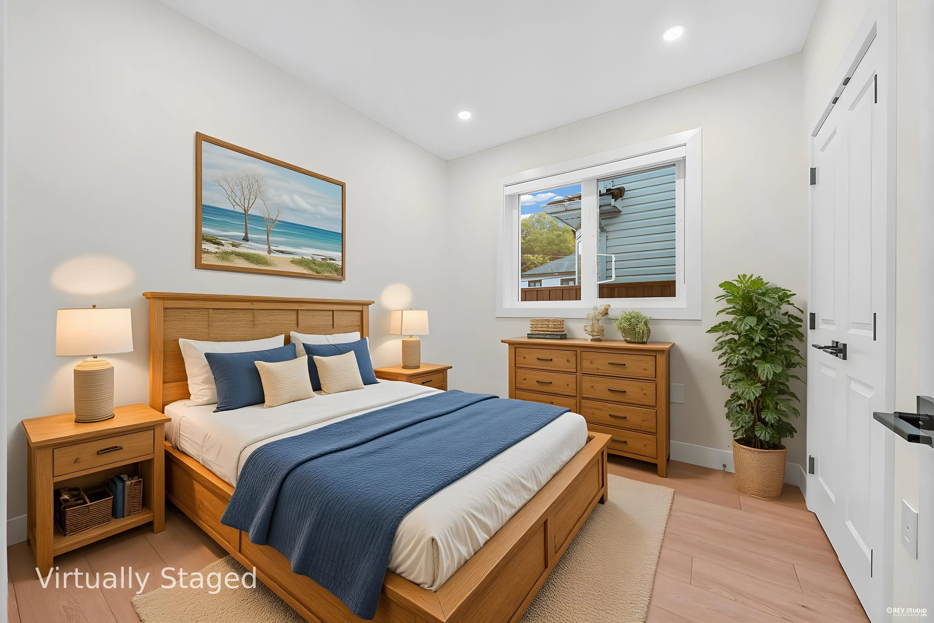 2 3090 Vanness Avenue