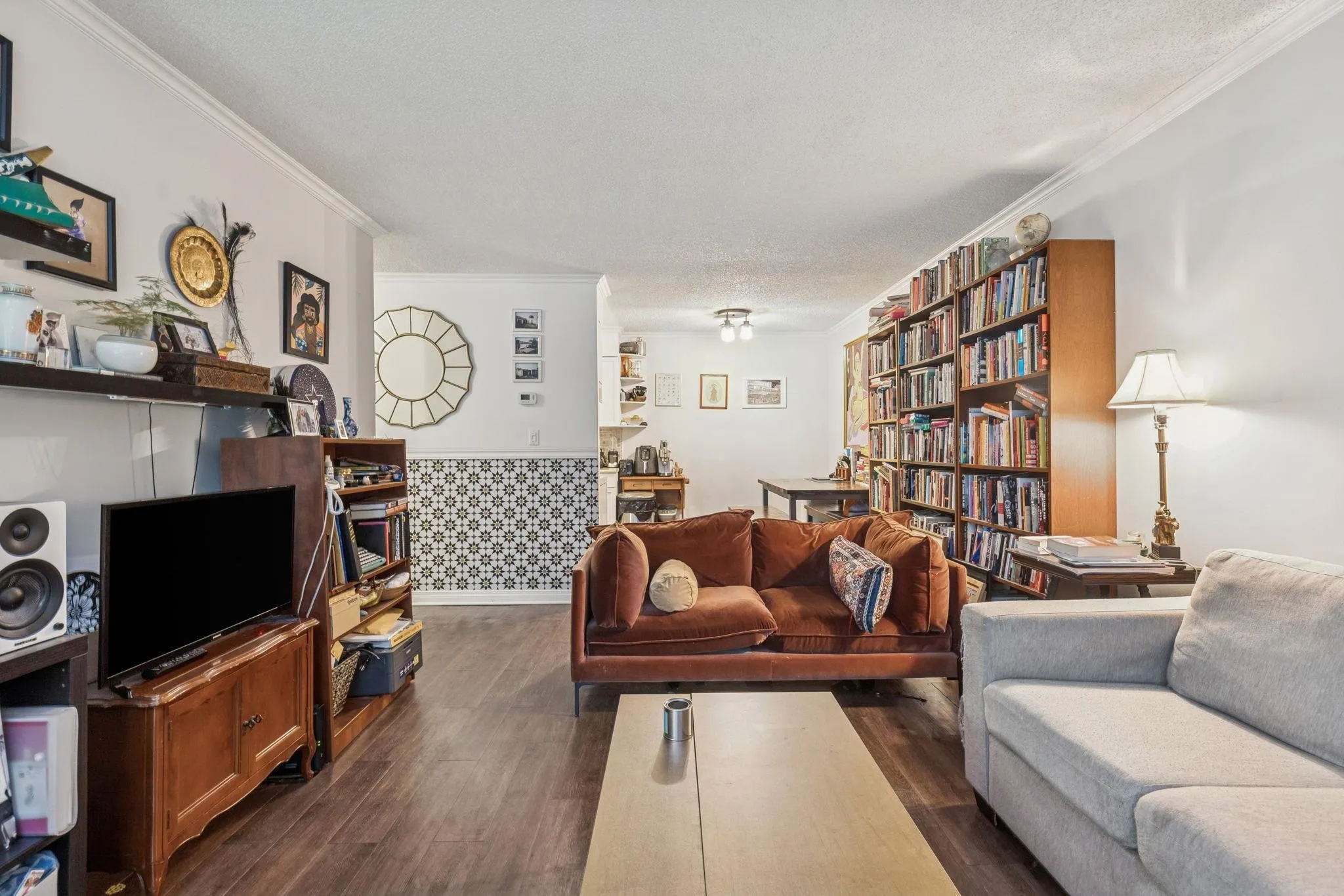 302 428 Agnes Street