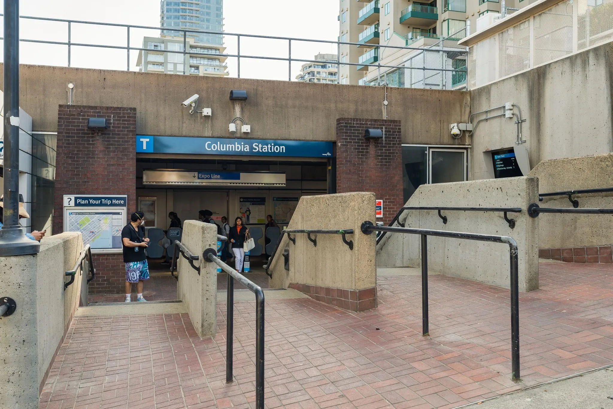 302 428 Agnes Street