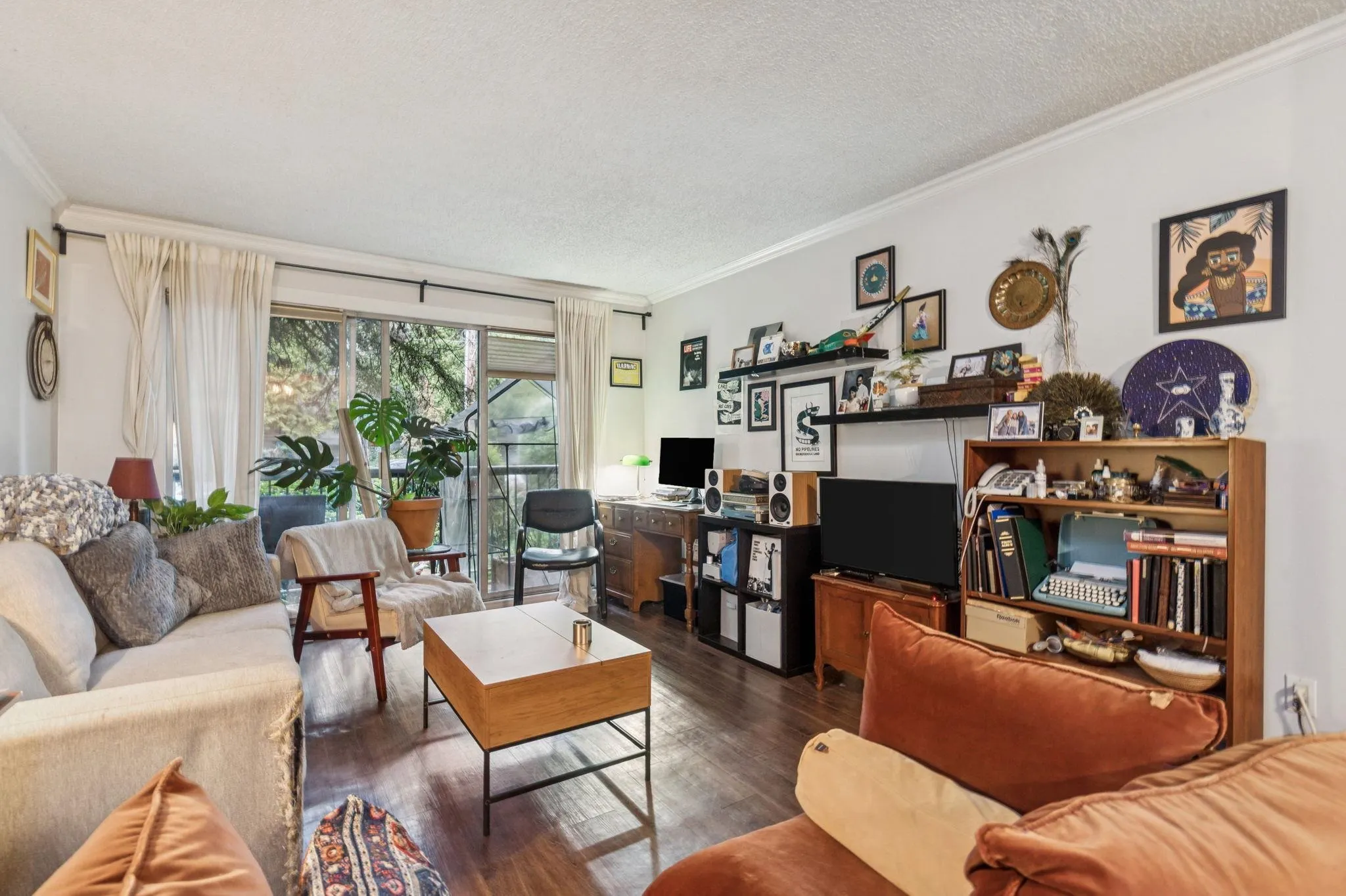 302 428 Agnes Street