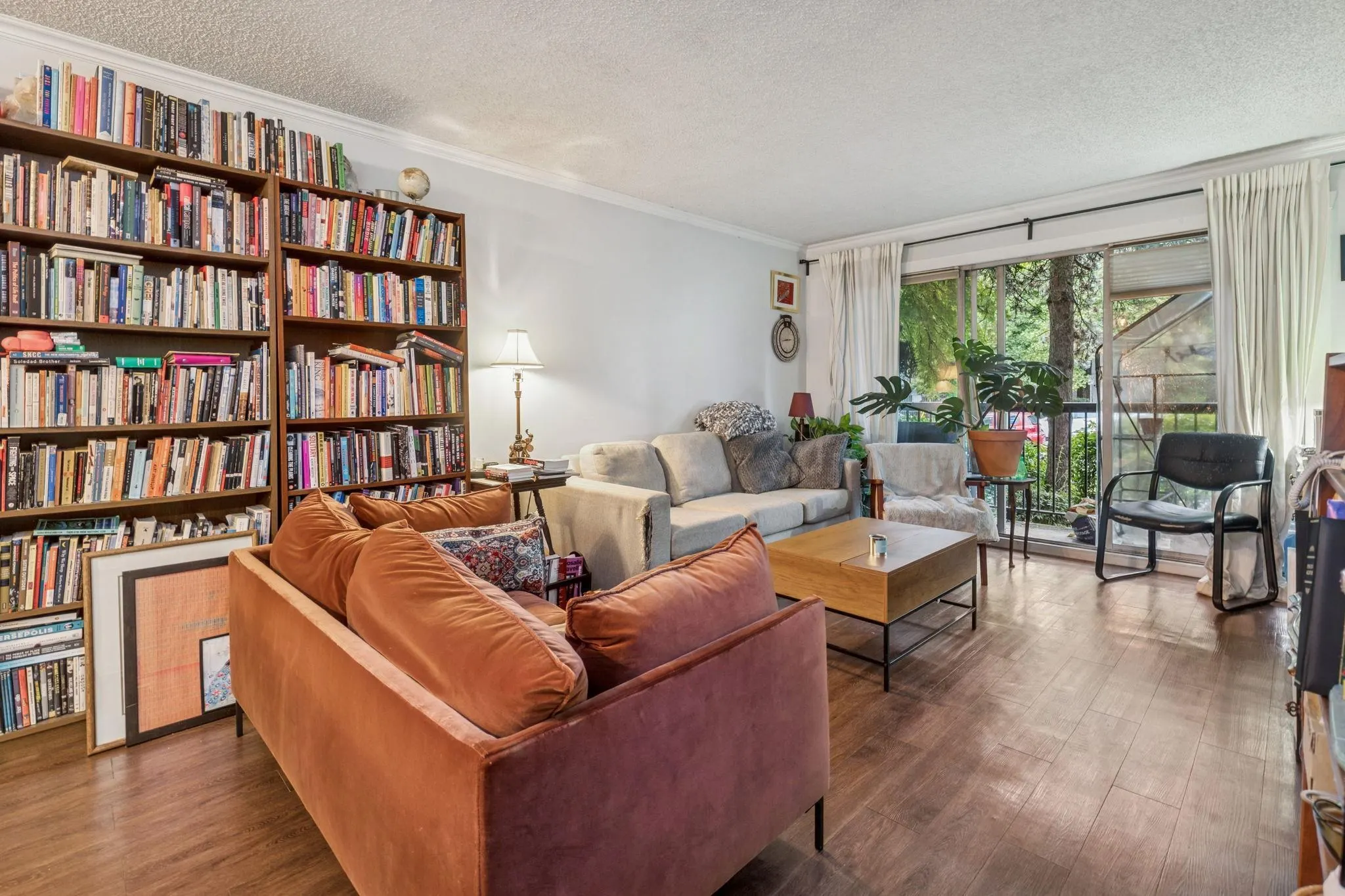 302 428 Agnes Street