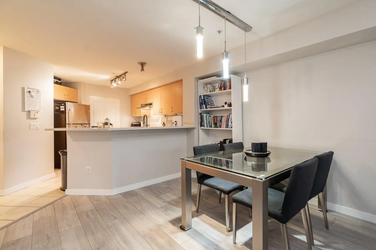 116 9283 Government Street