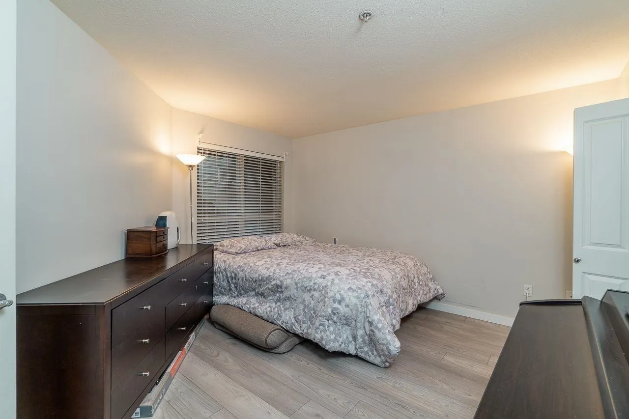 116 9283 Government Street