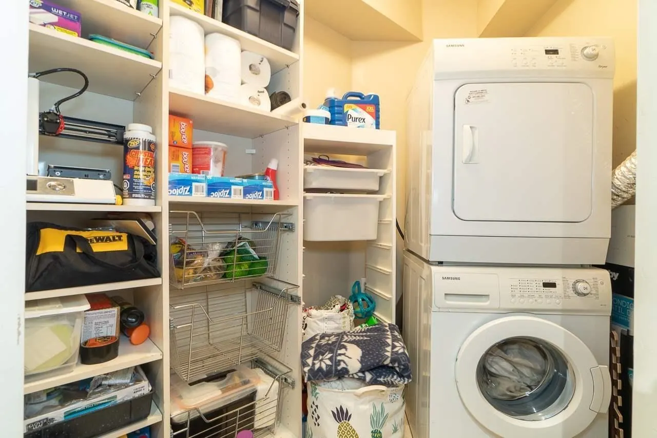 116 9283 Government Street