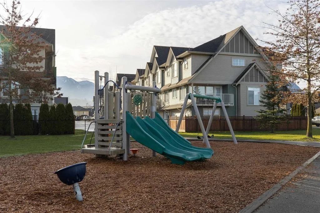 58 6498 Southdowne Place