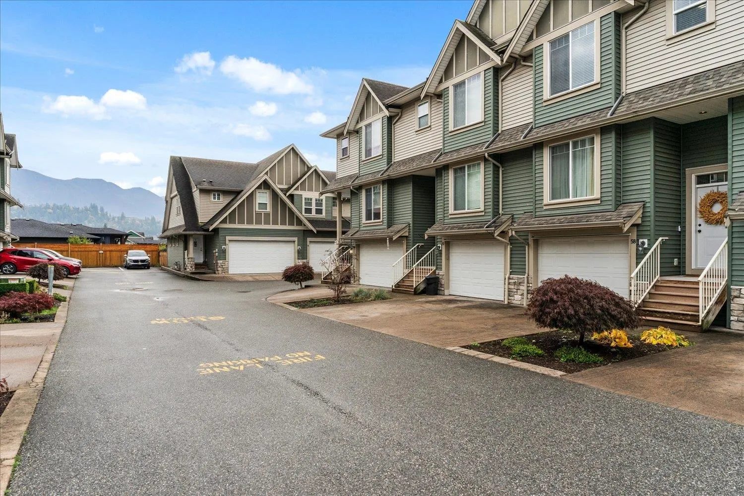 58 6498 Southdowne Place