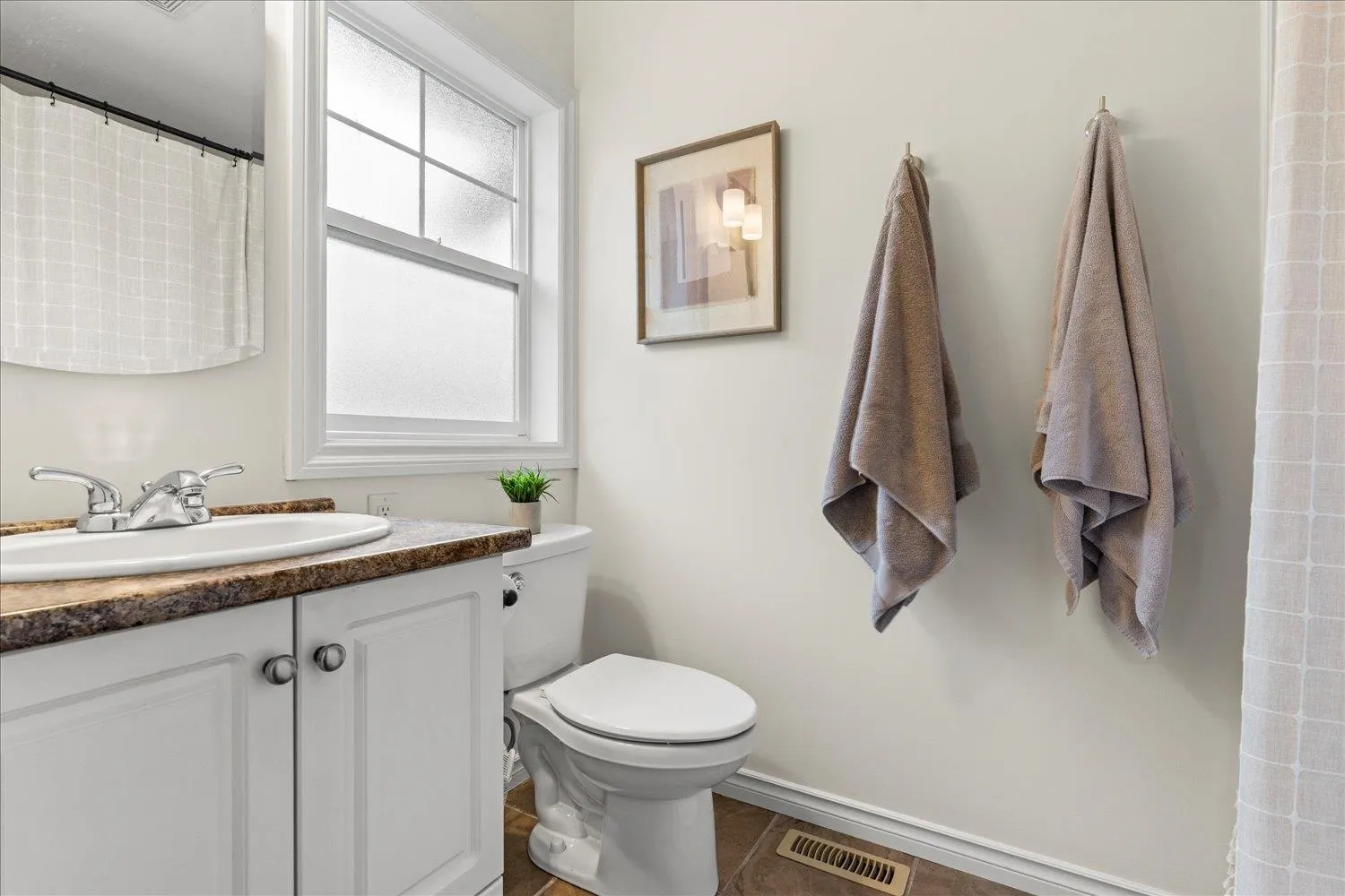 58 6498 Southdowne Place