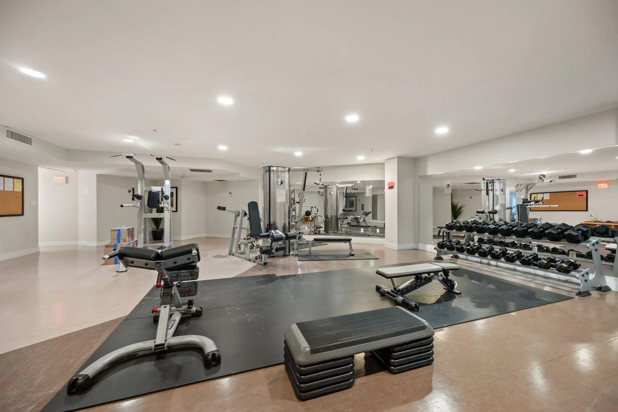 1203 1185 The High Street