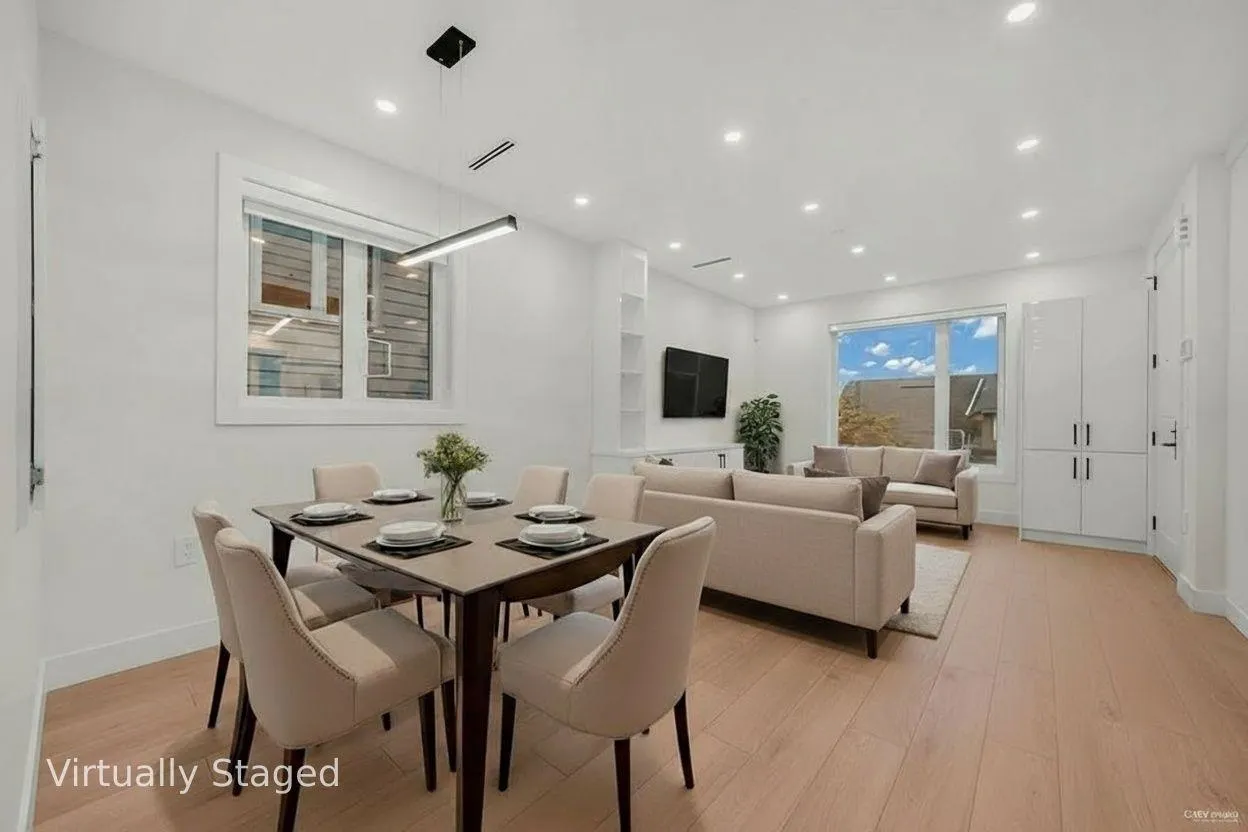 3 3090 Vanness Avenue