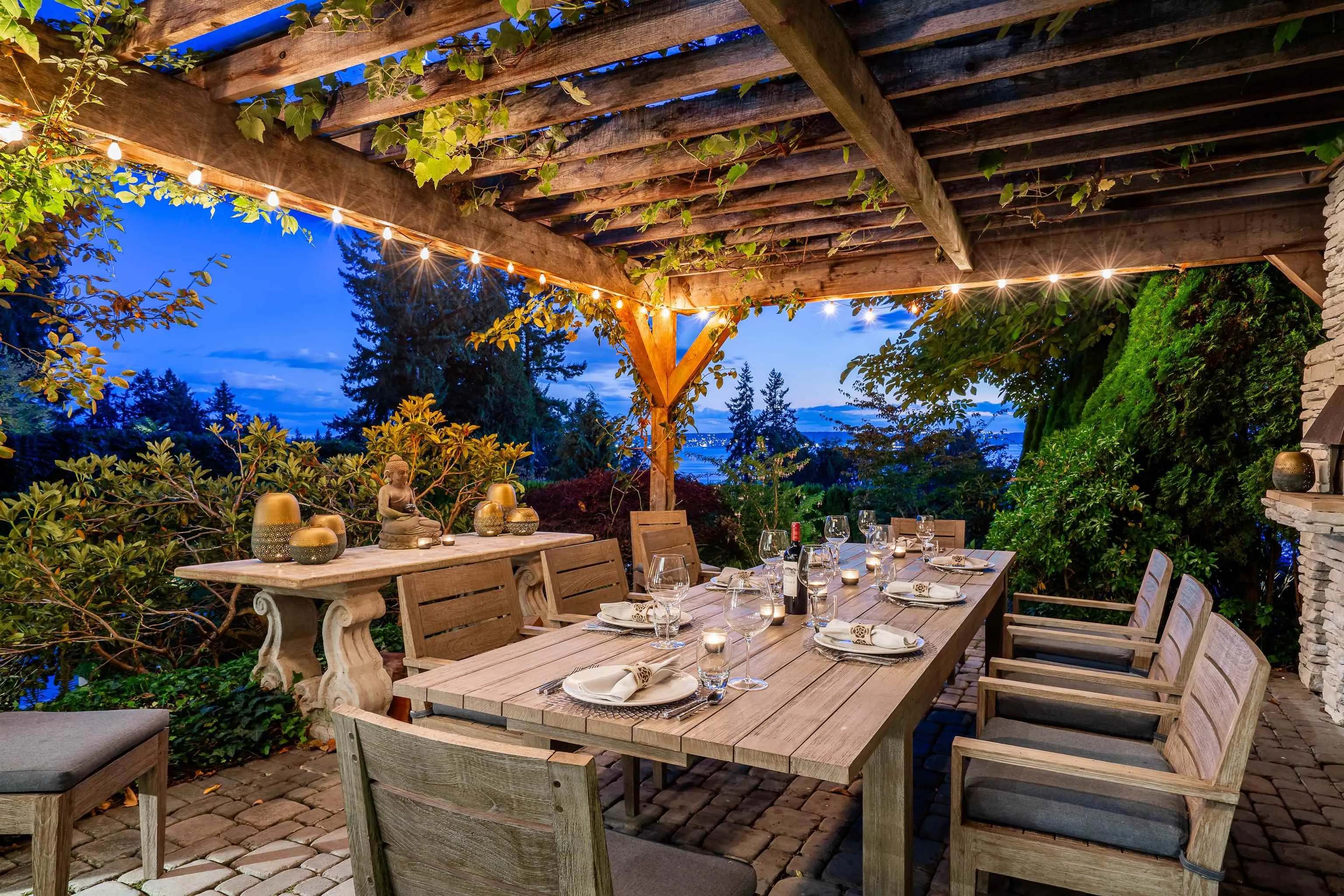 2964 Mathers Crescent