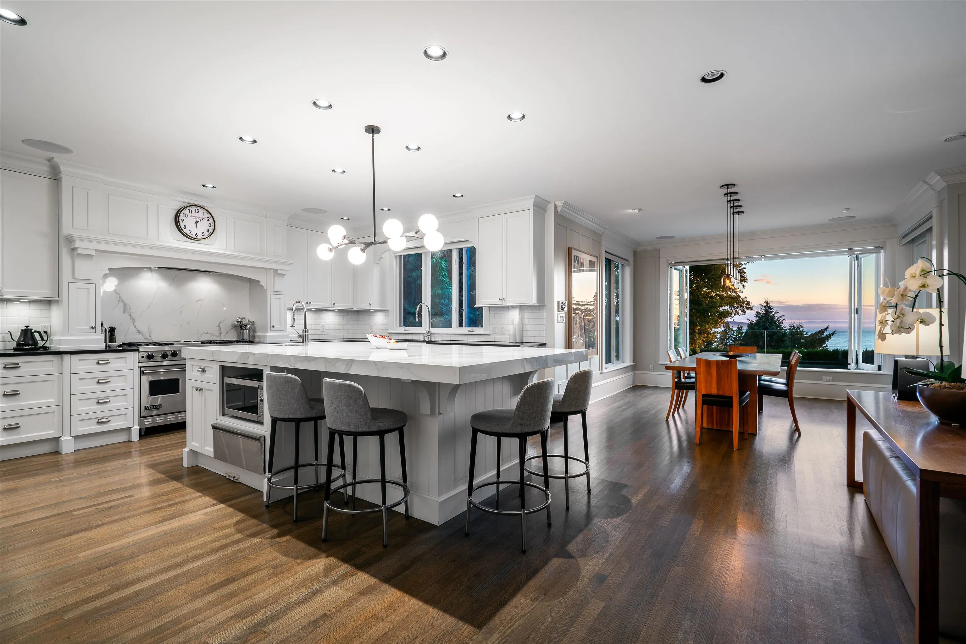 2964 Mathers Crescent