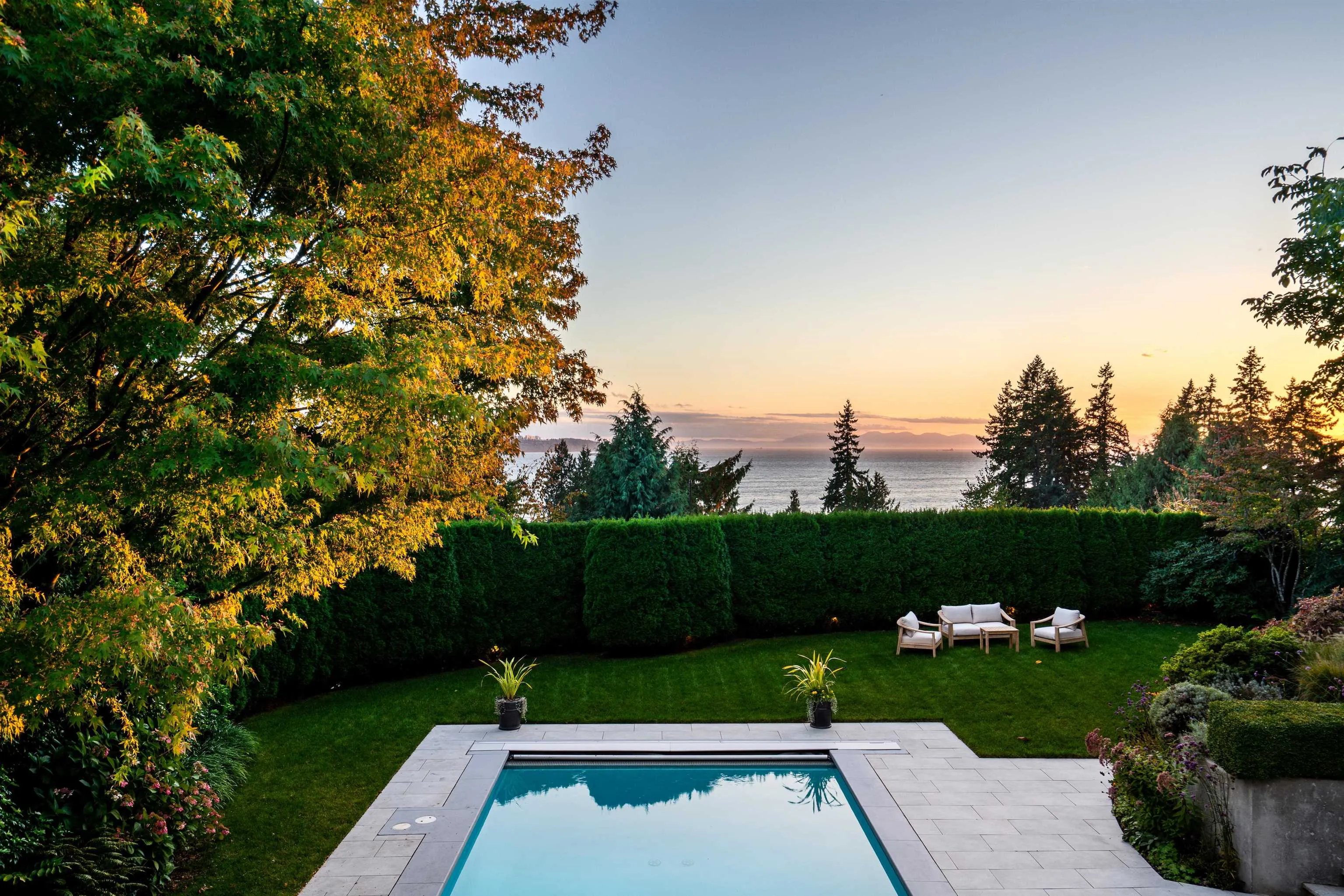 2964 Mathers Crescent