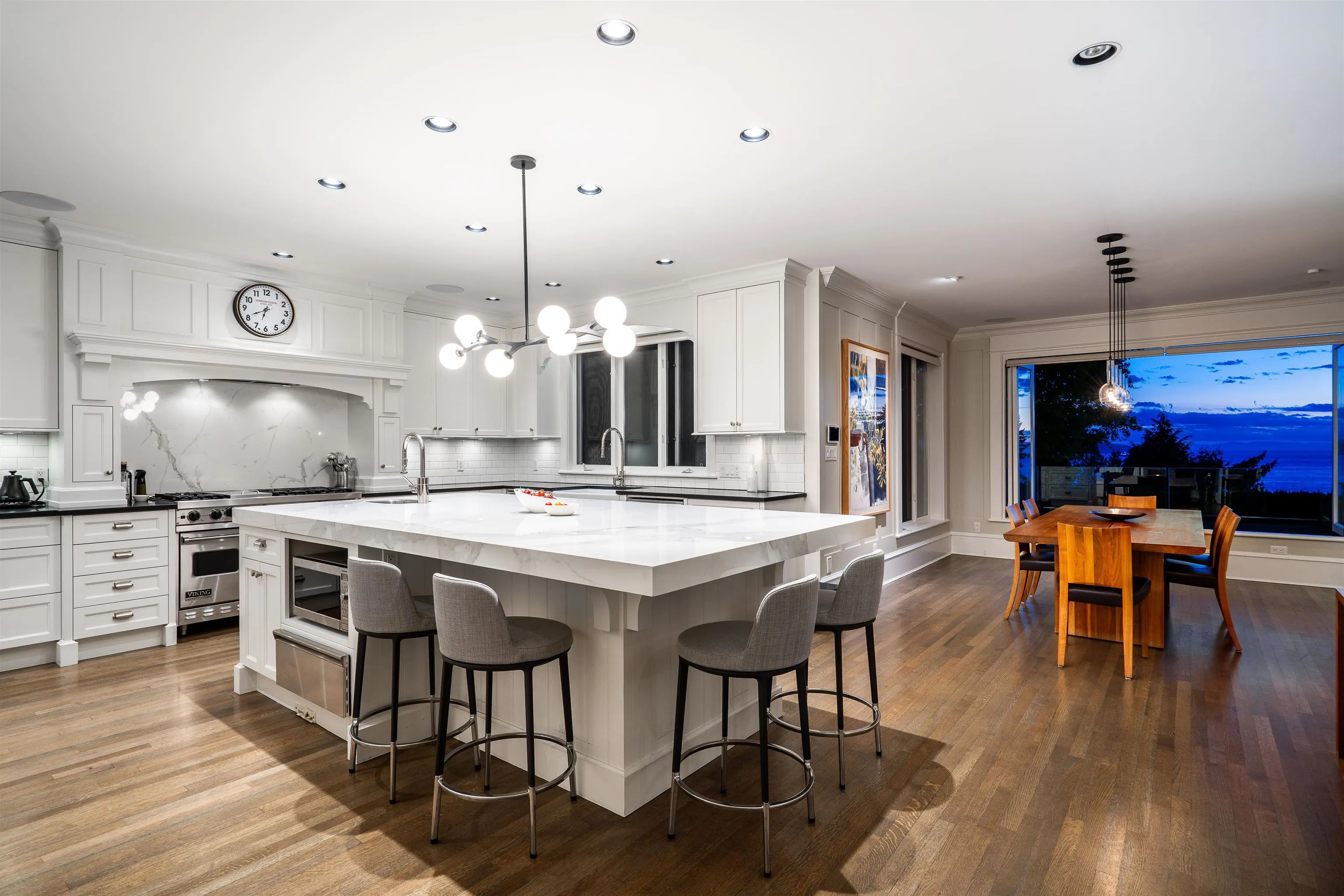 2964 Mathers Crescent