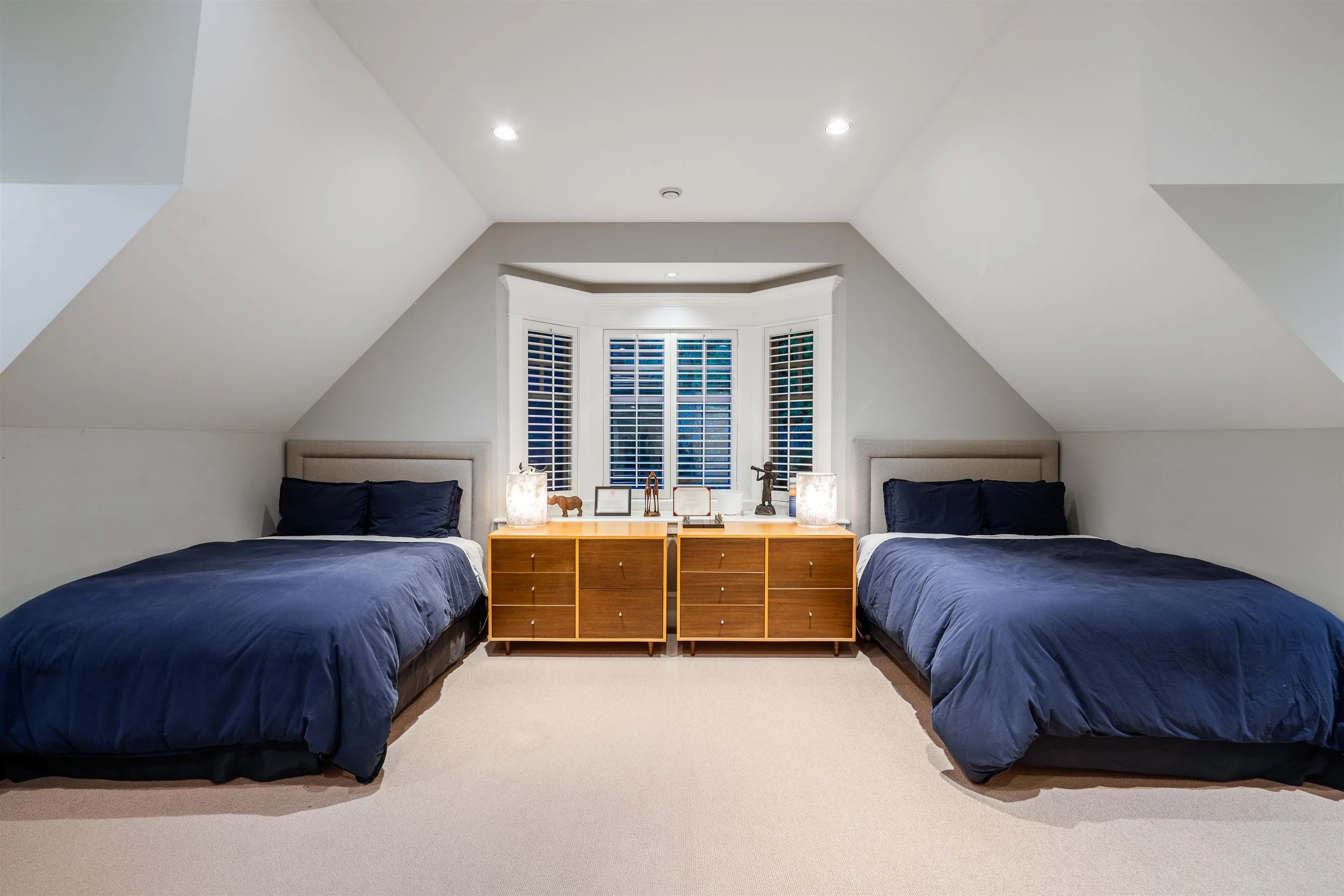 2964 Mathers Crescent