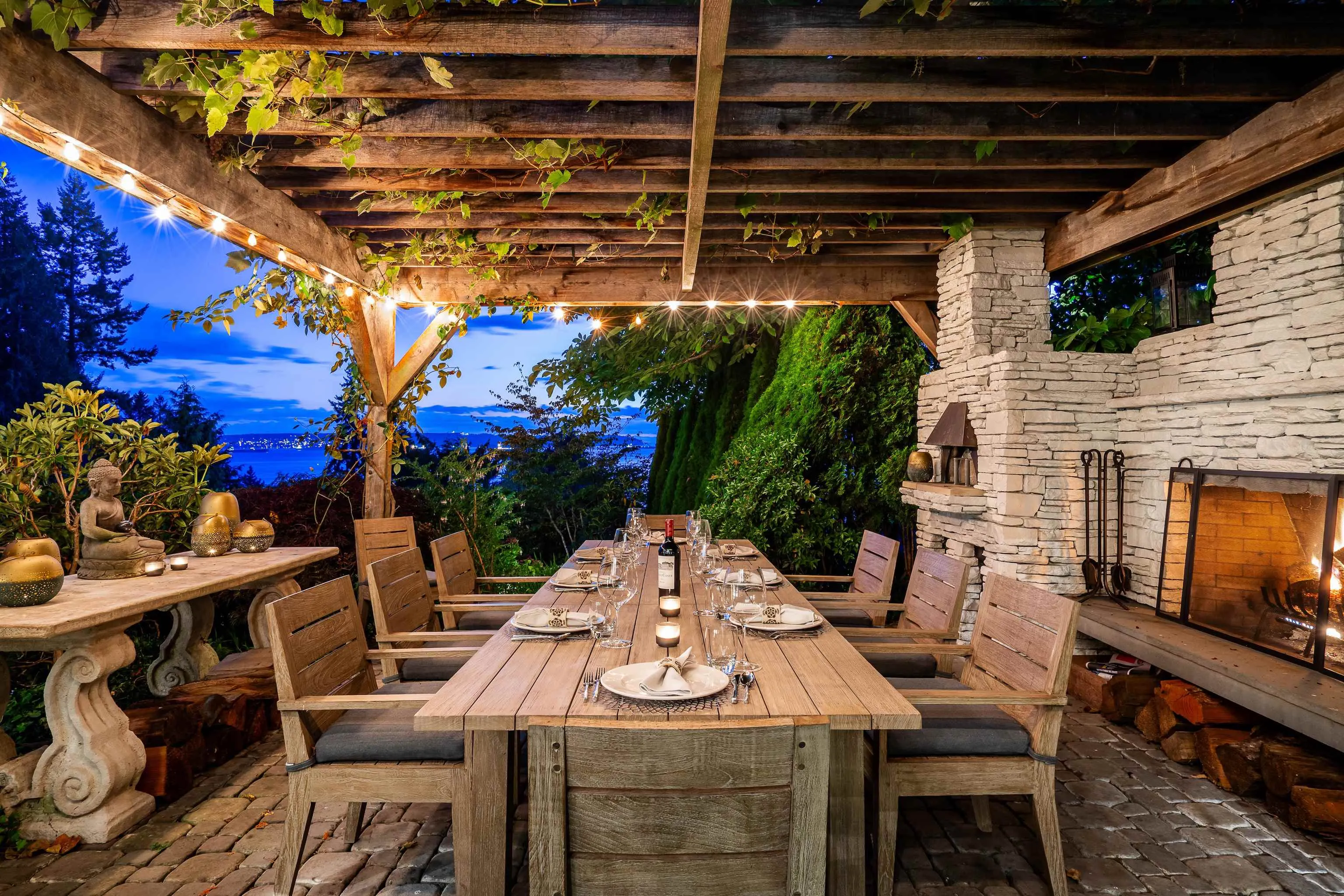 2964 Mathers Crescent