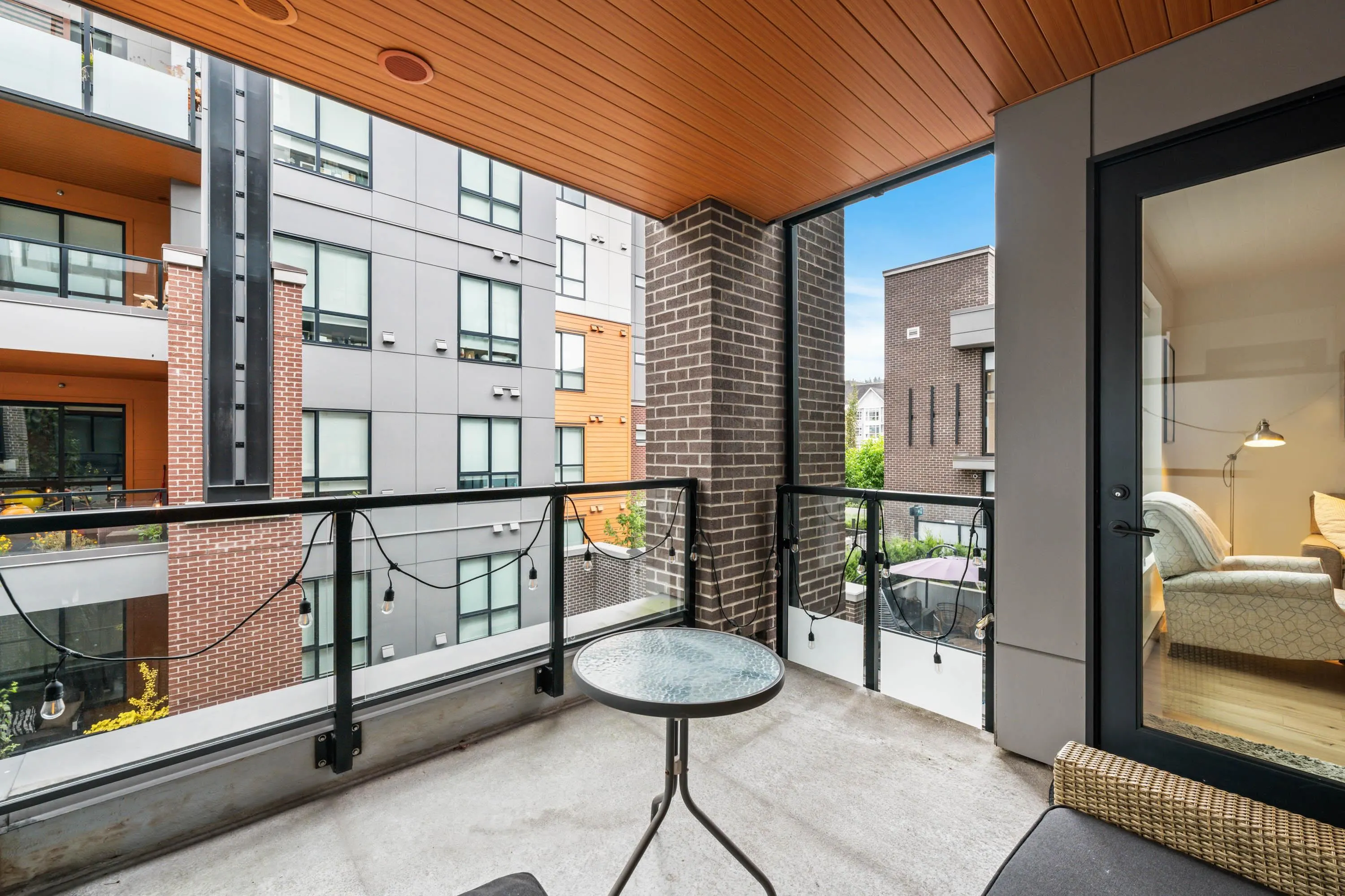 322 3131 Murray Street