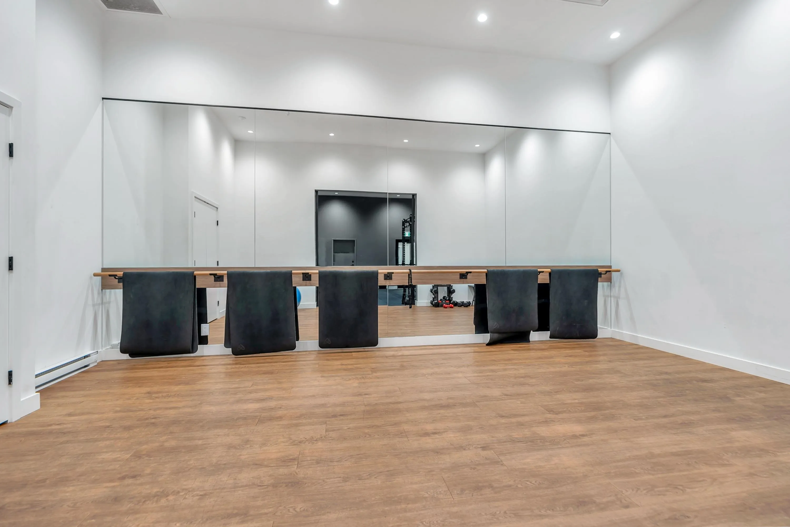 322 3131 Murray Street