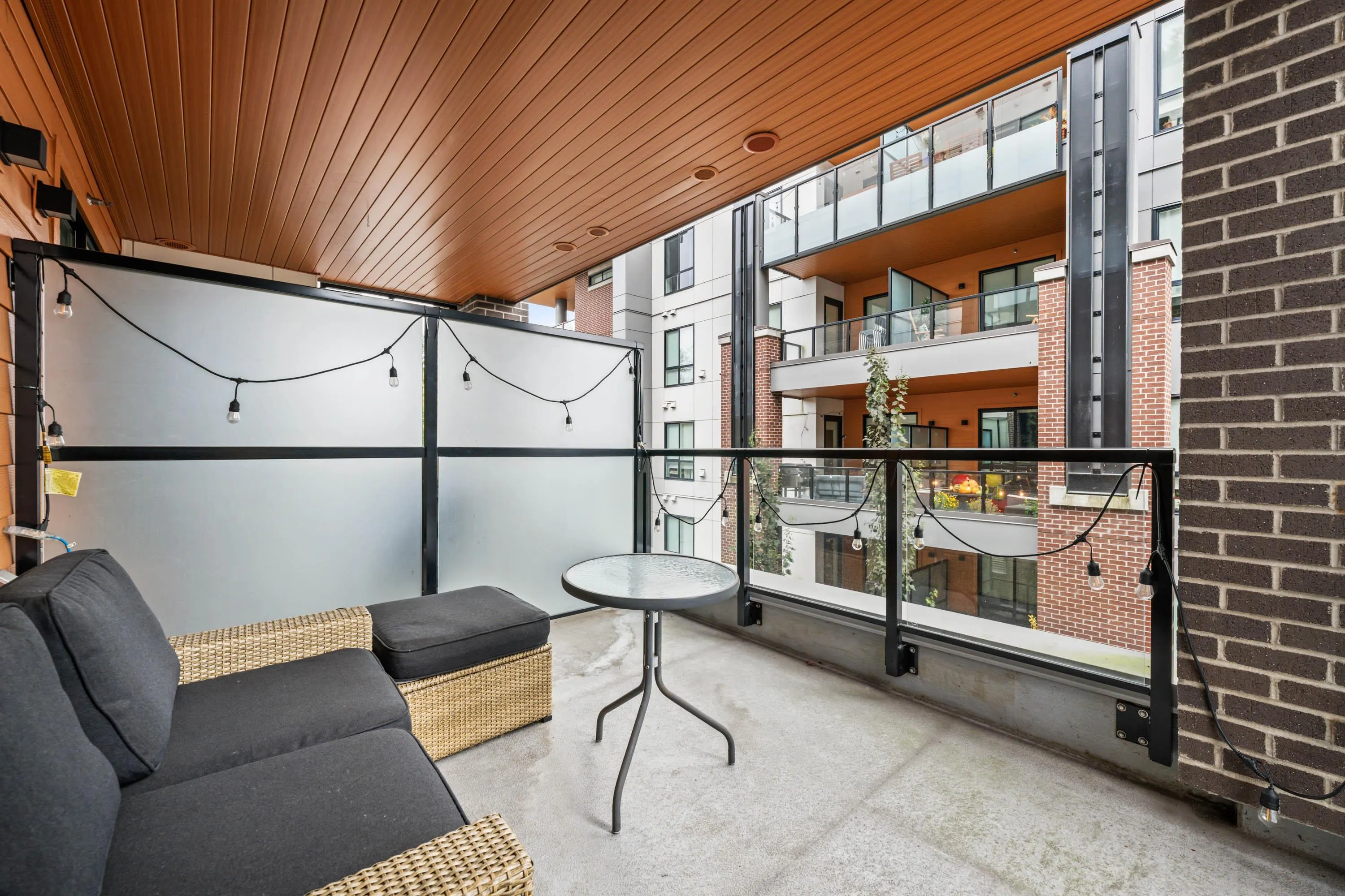 322 3131 Murray Street