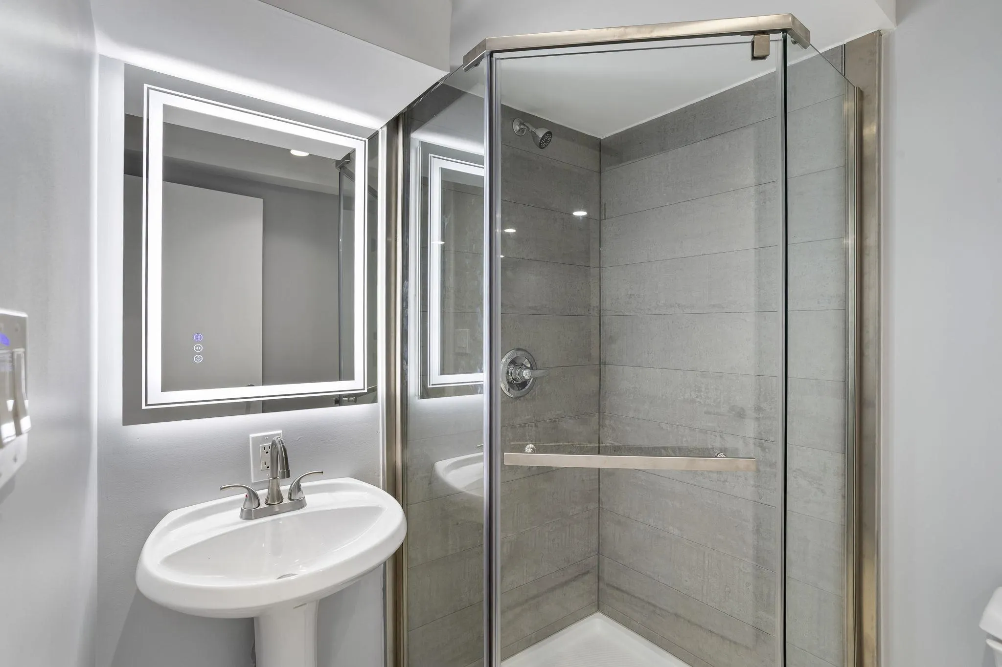 8904 Centaurus Circle