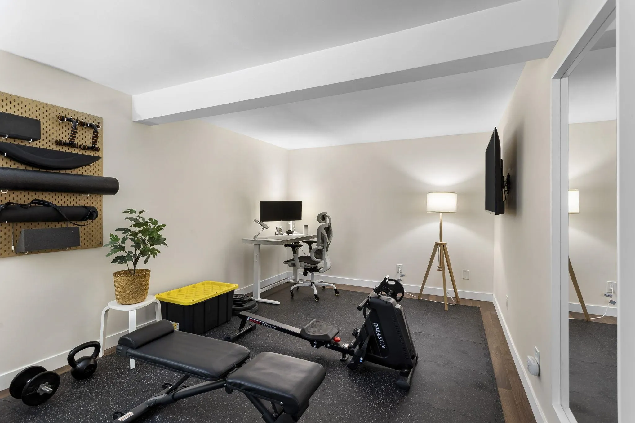 8904 Centaurus Circle