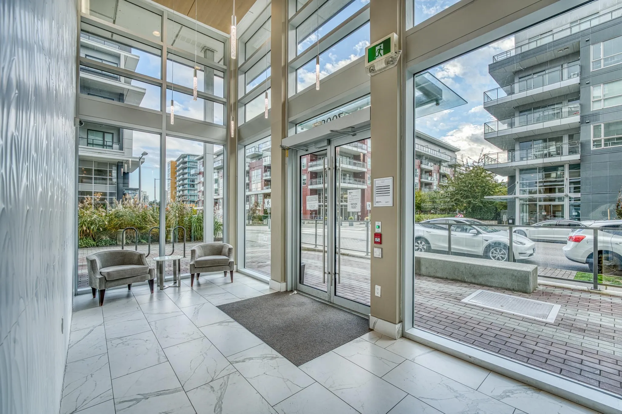 210 7008 River Parkway