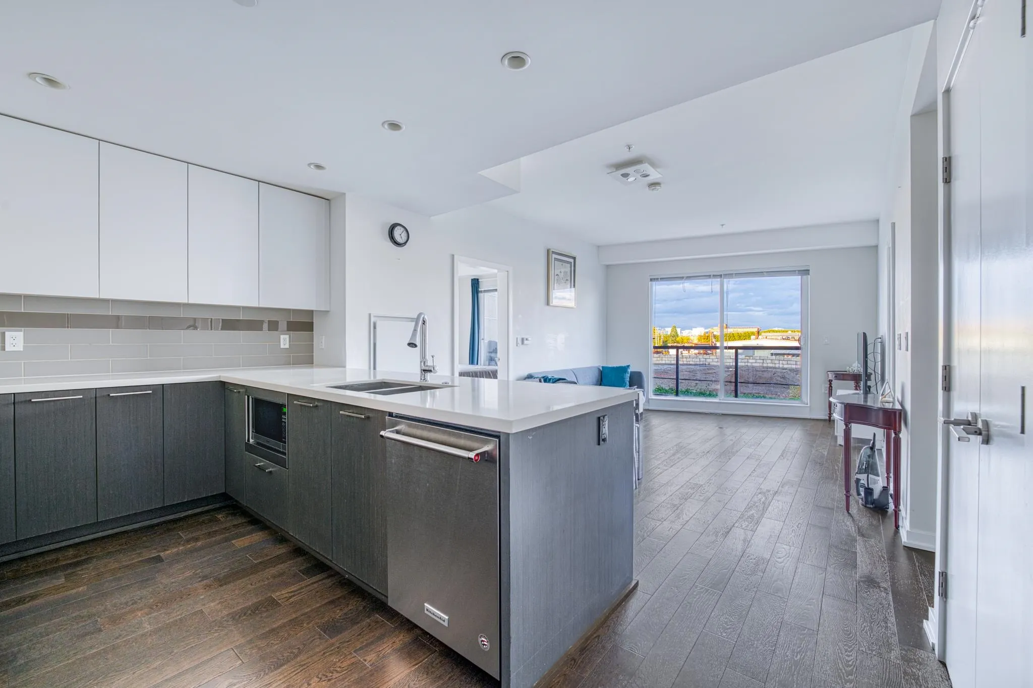 210 7008 River Parkway