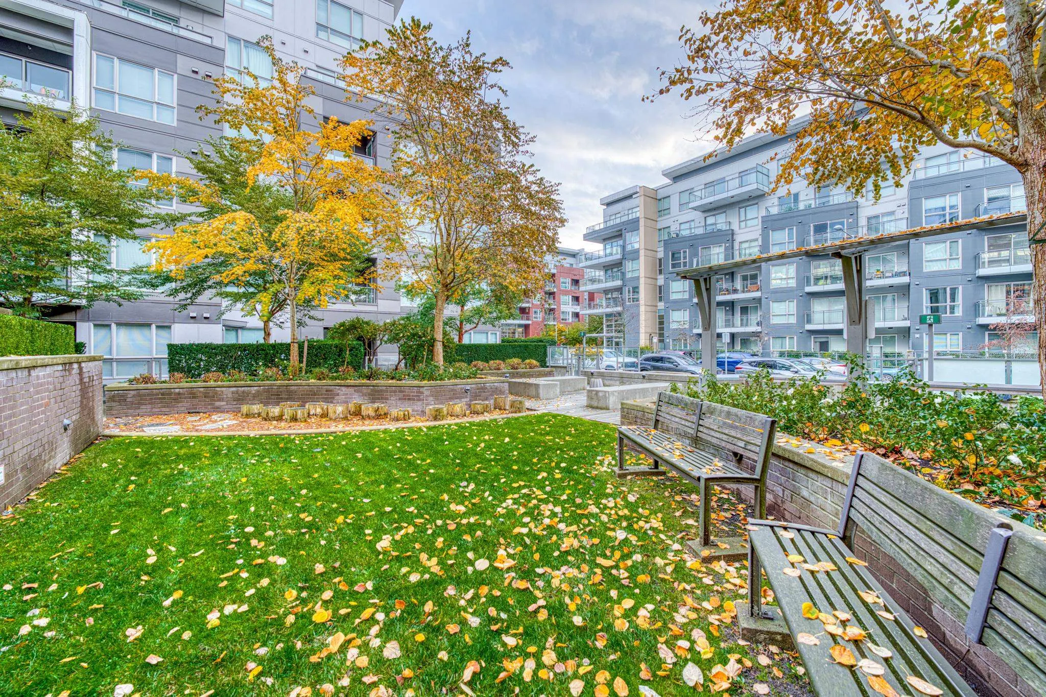 210 7008 River Parkway