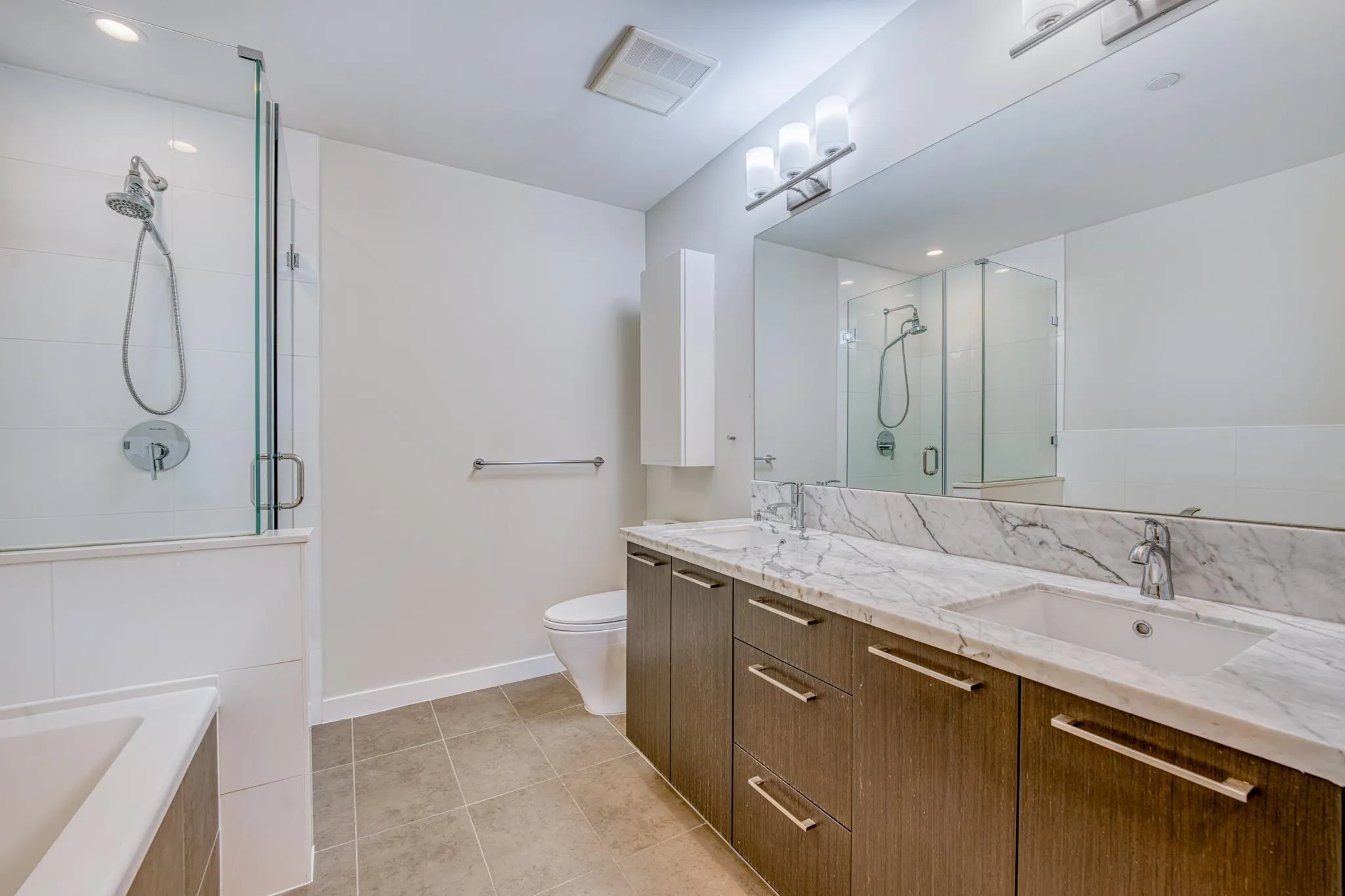 210 7008 River Parkway