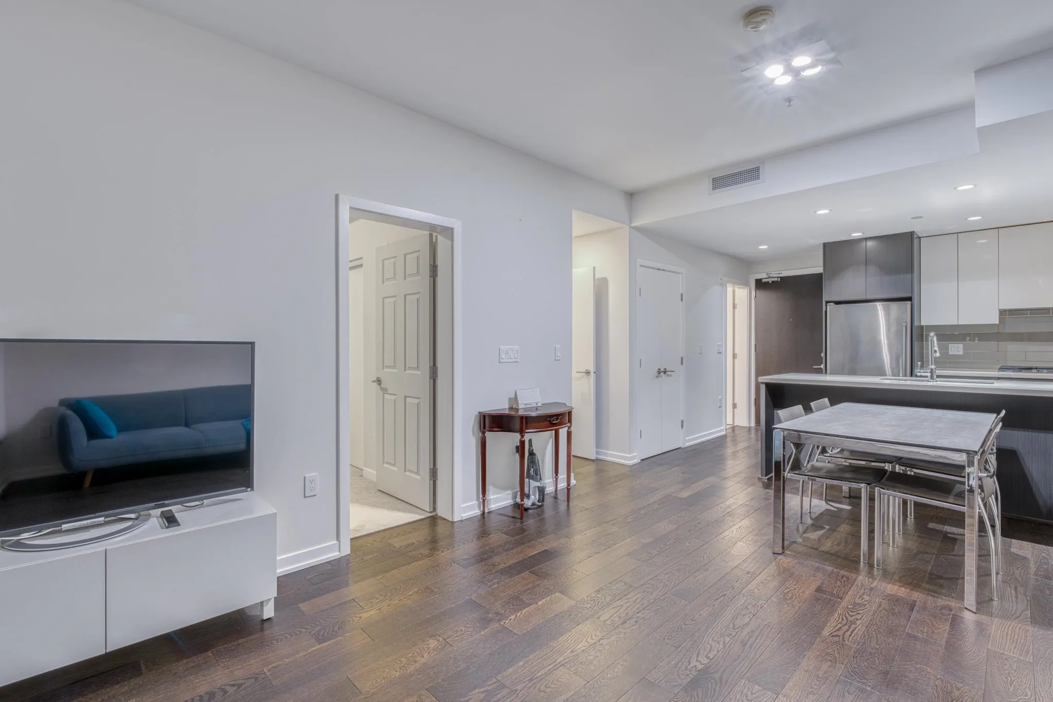 210 7008 River Parkway