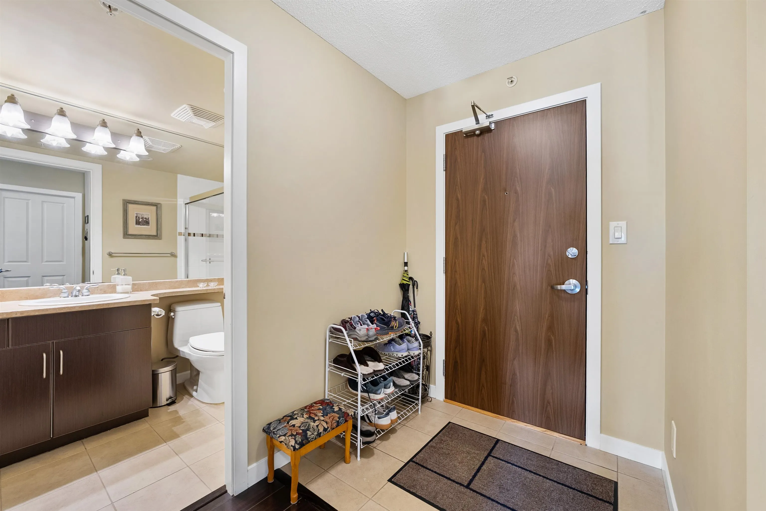 405 295 Guildford Way