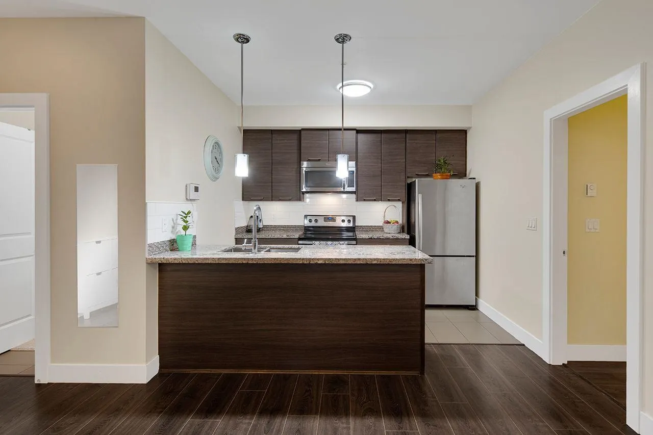 106 7377 14th Avenue