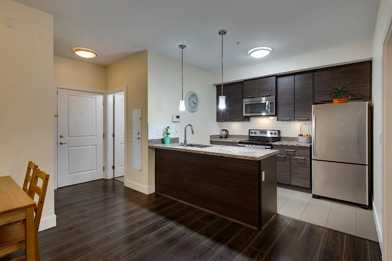 106 7377 14th Avenue