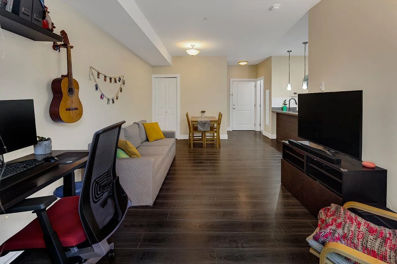 106 7377 14th Avenue