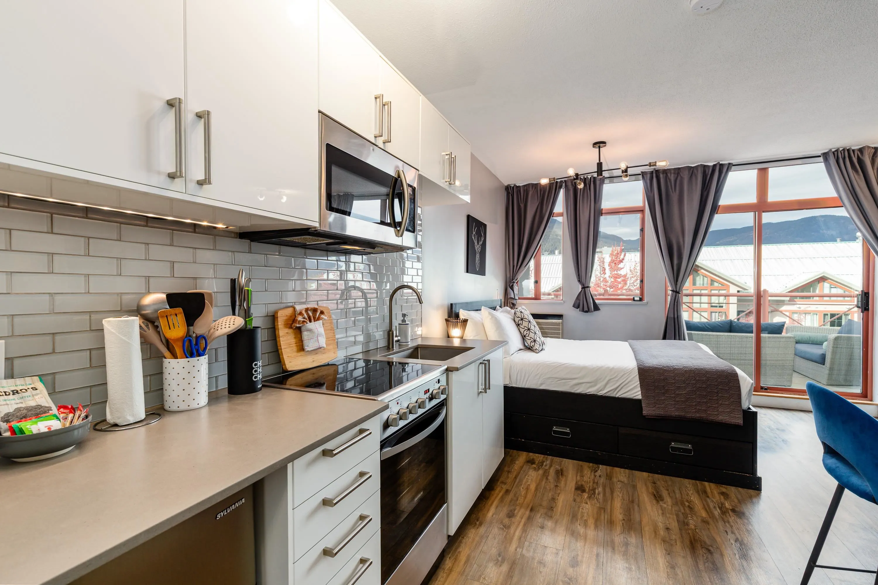 420 4369 Main Street