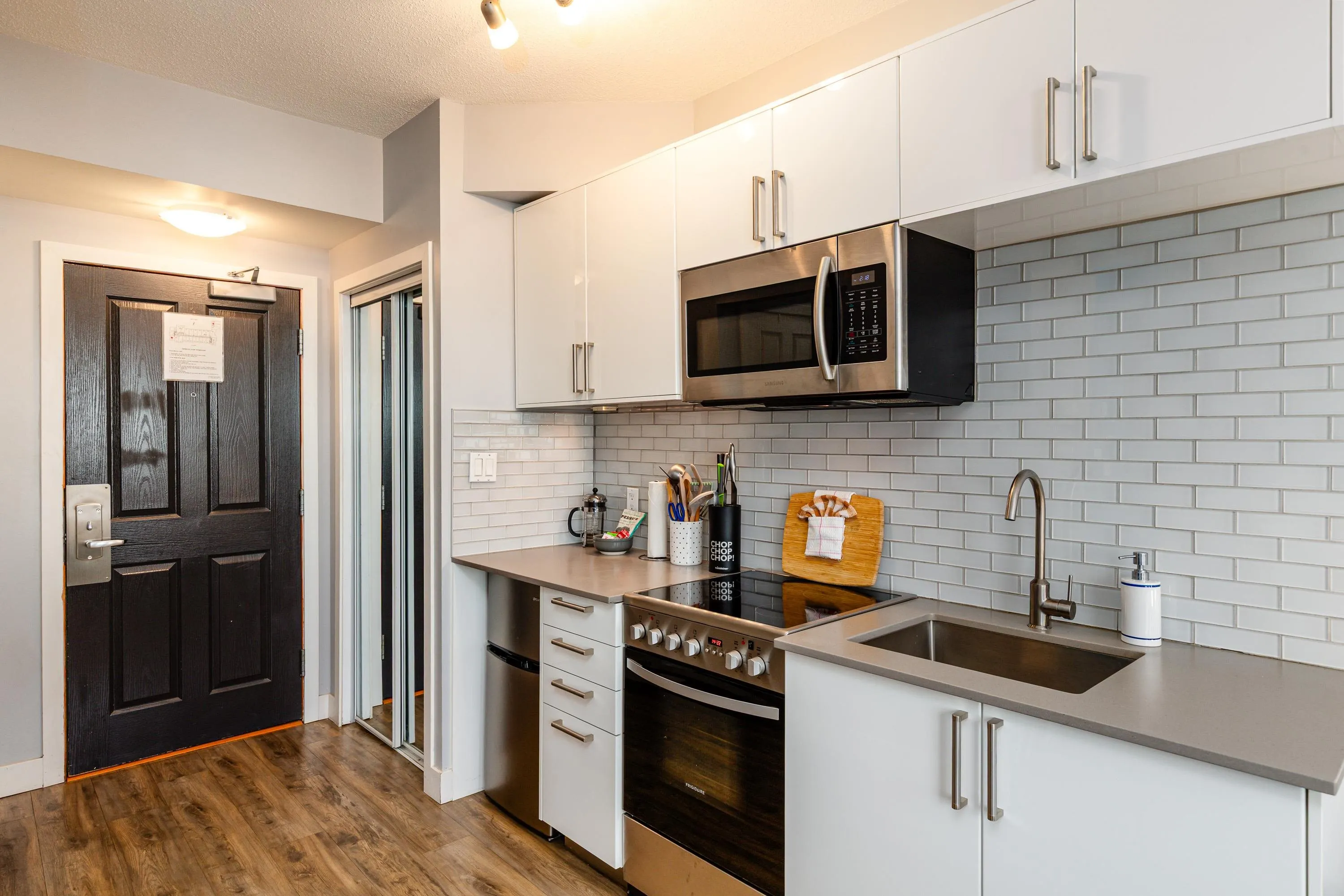 420 4369 Main Street