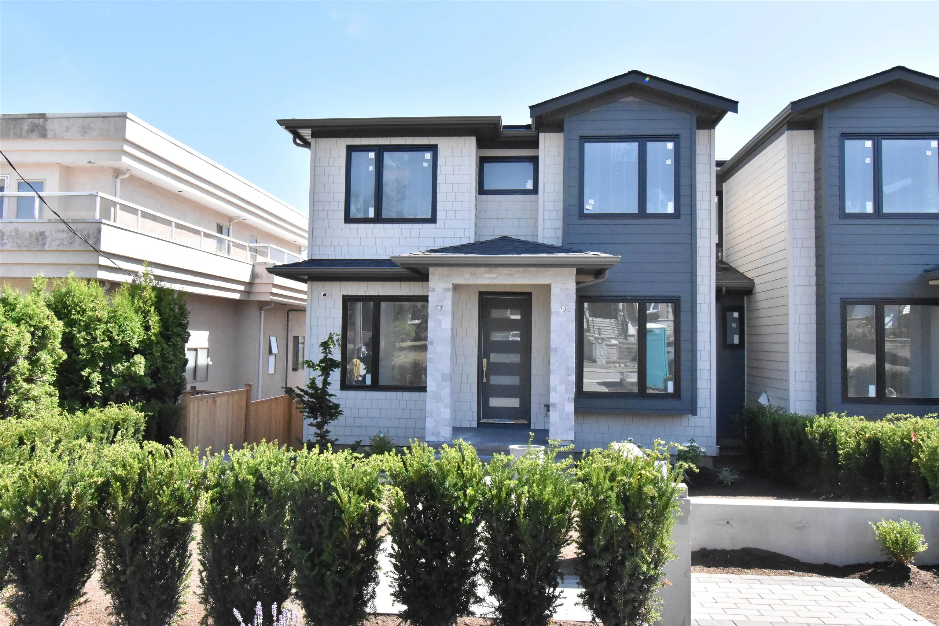 6252 Kitchener Street