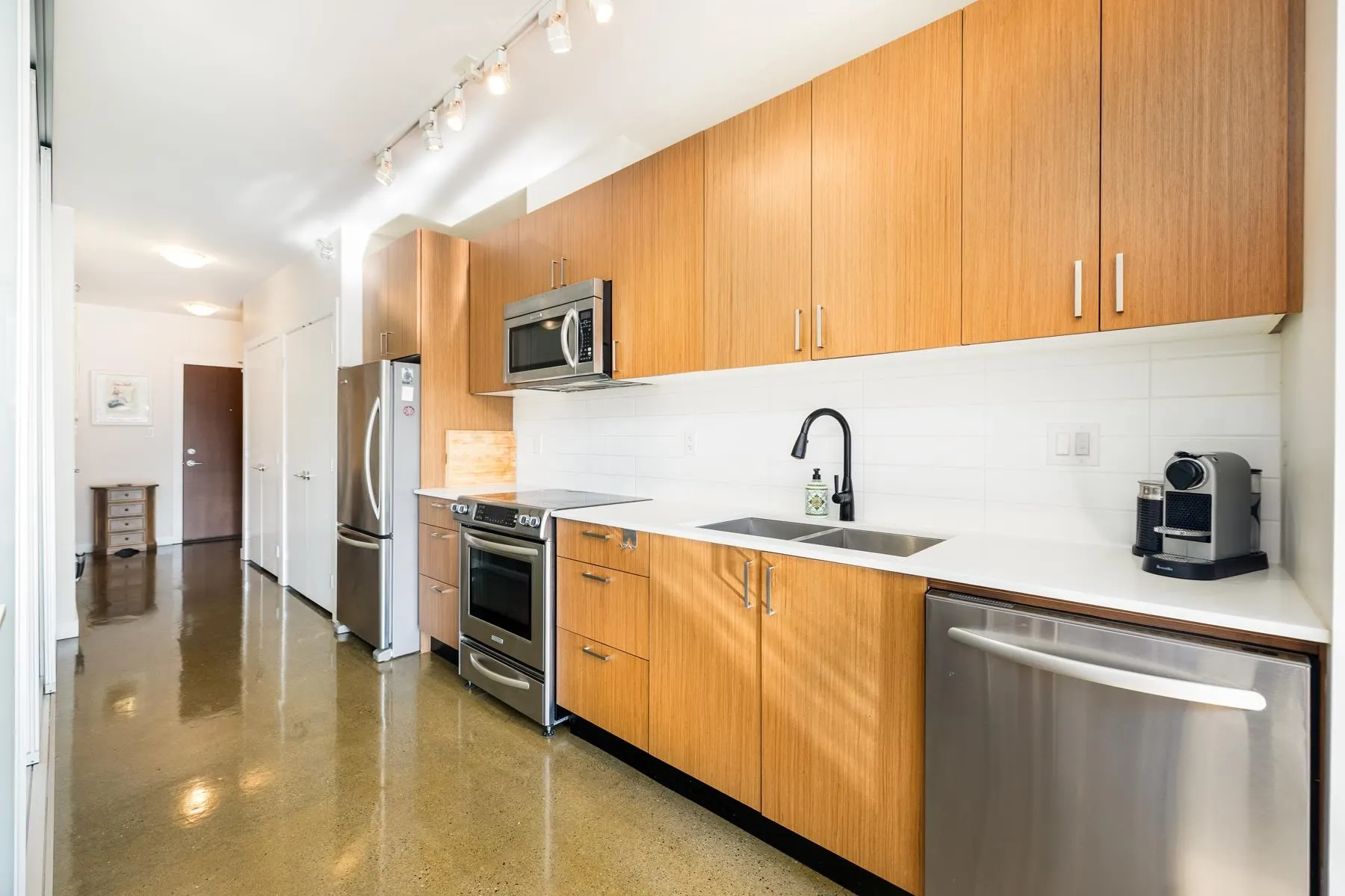 318 221 Union Street