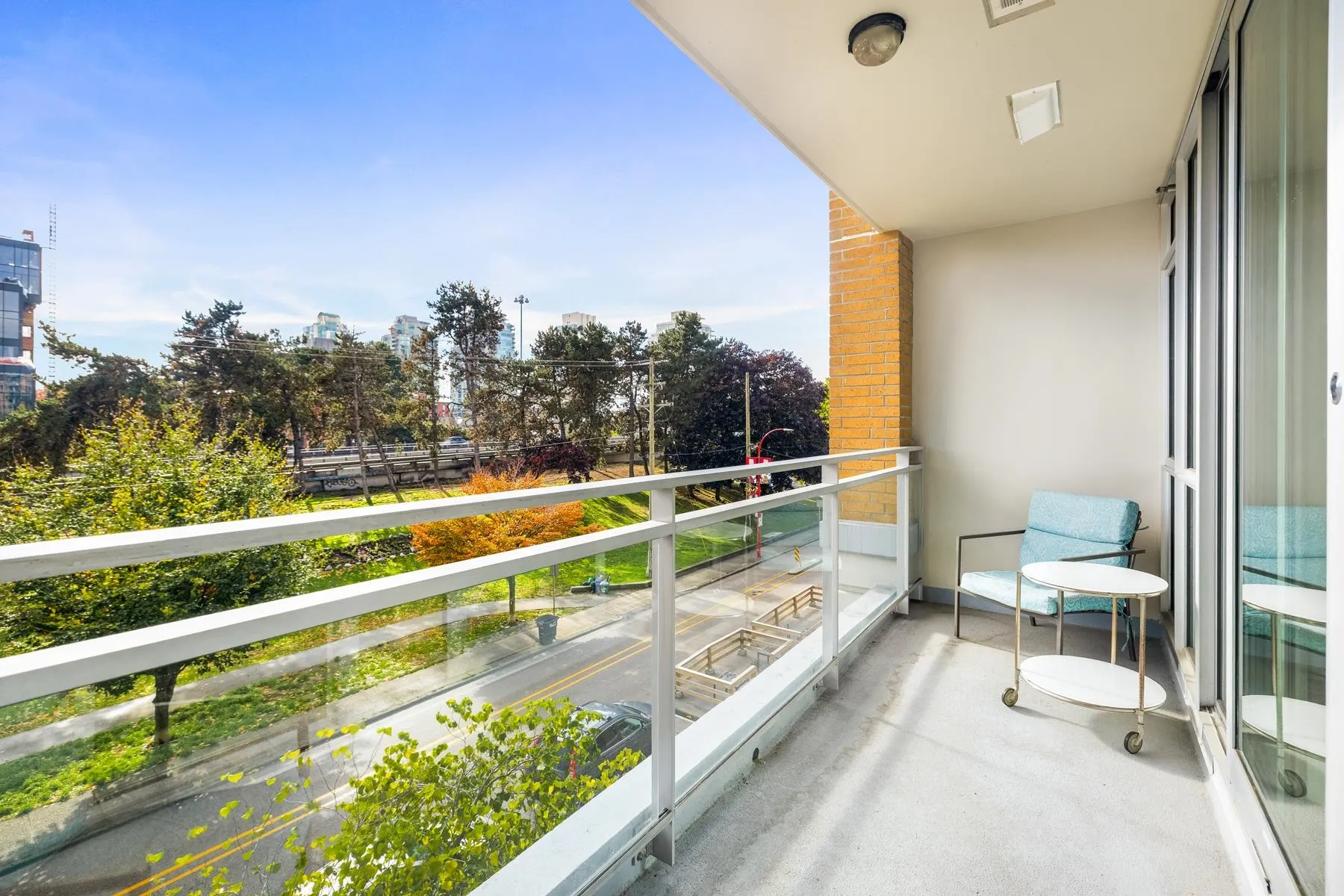 318 221 Union Street