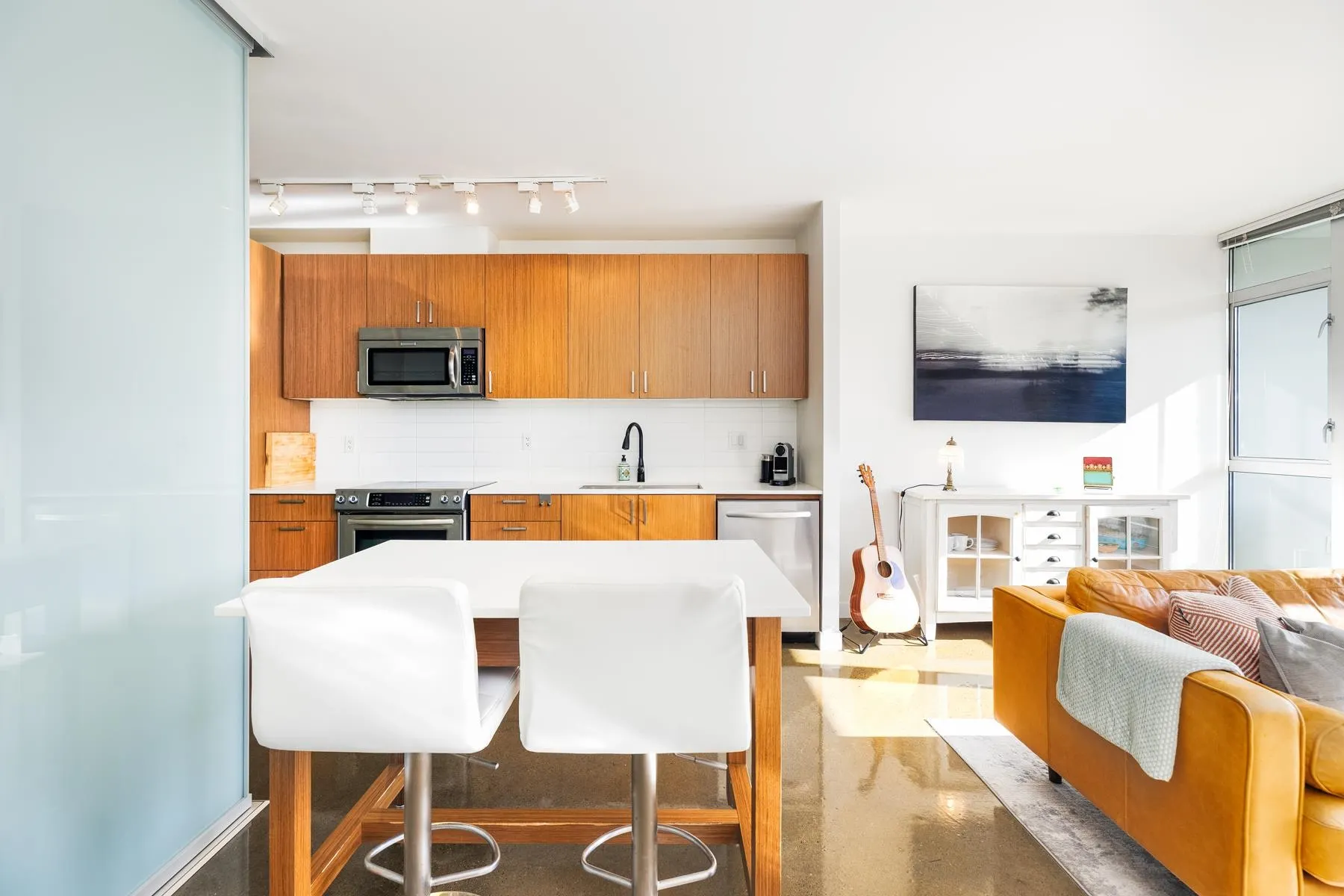 318 221 Union Street