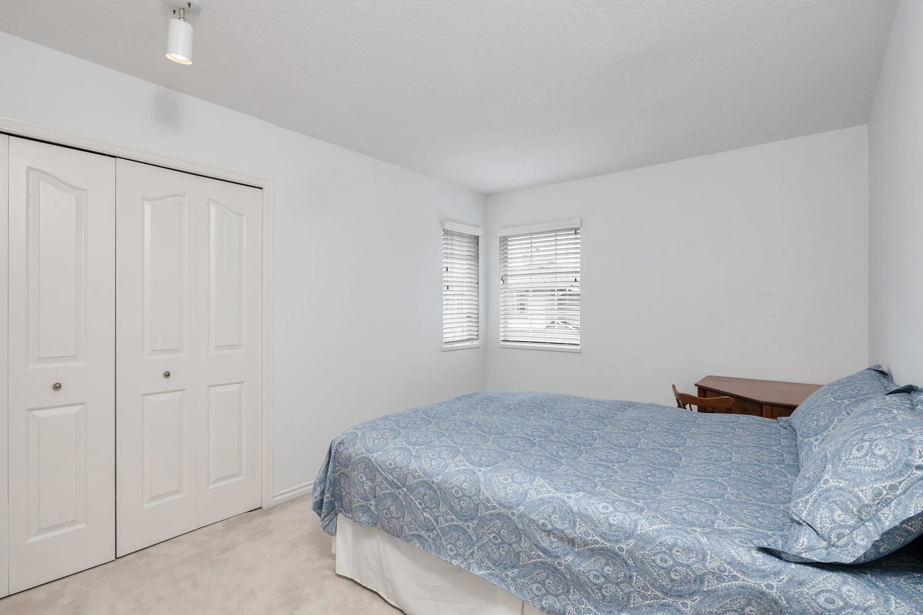 20 9311 Dayton Avenue